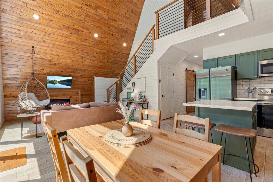 23730 Foothills DR, Deerwood, MN 56444