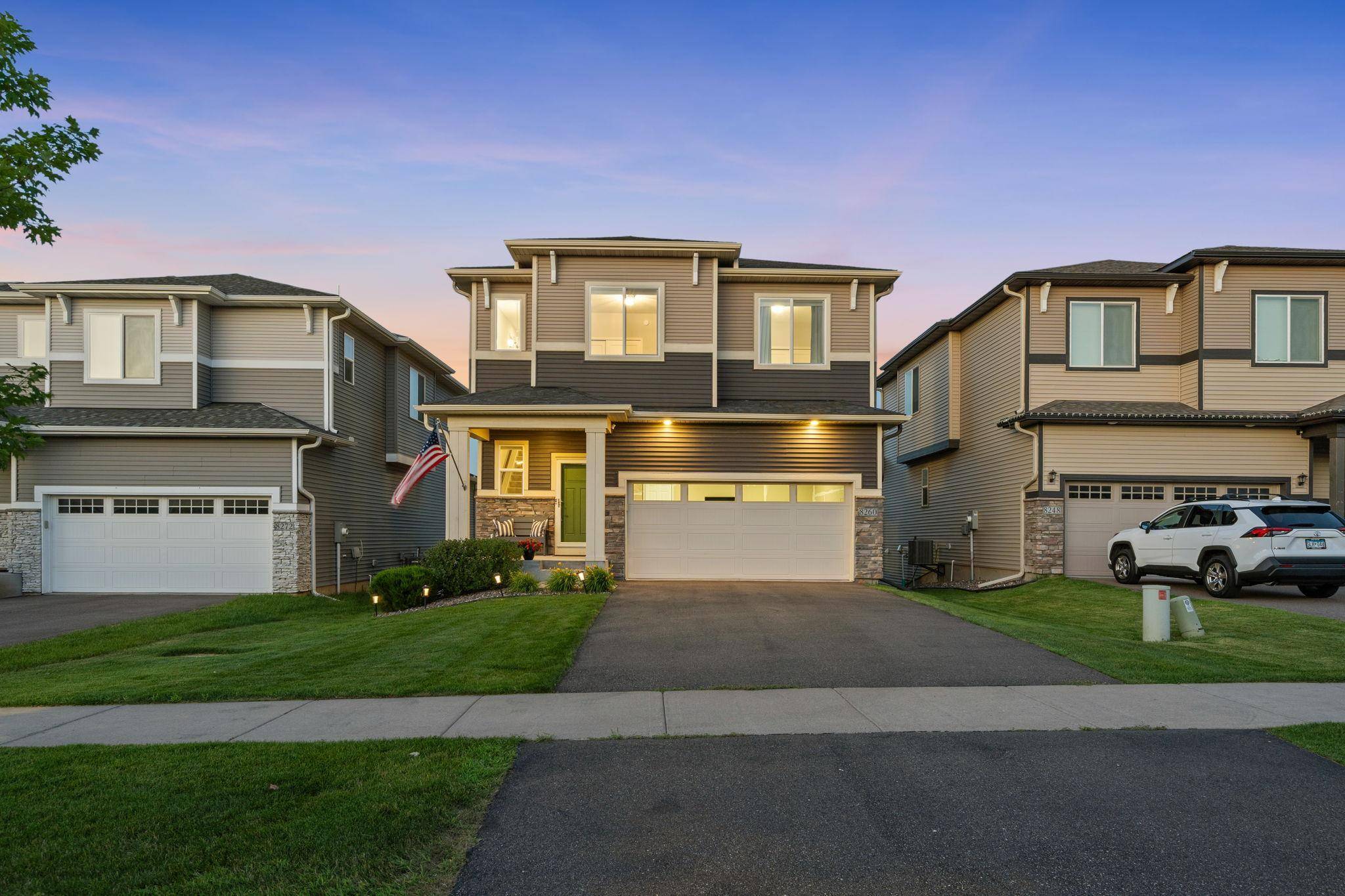 8260 Deerwood LN N, Maple Grove, MN 55369
