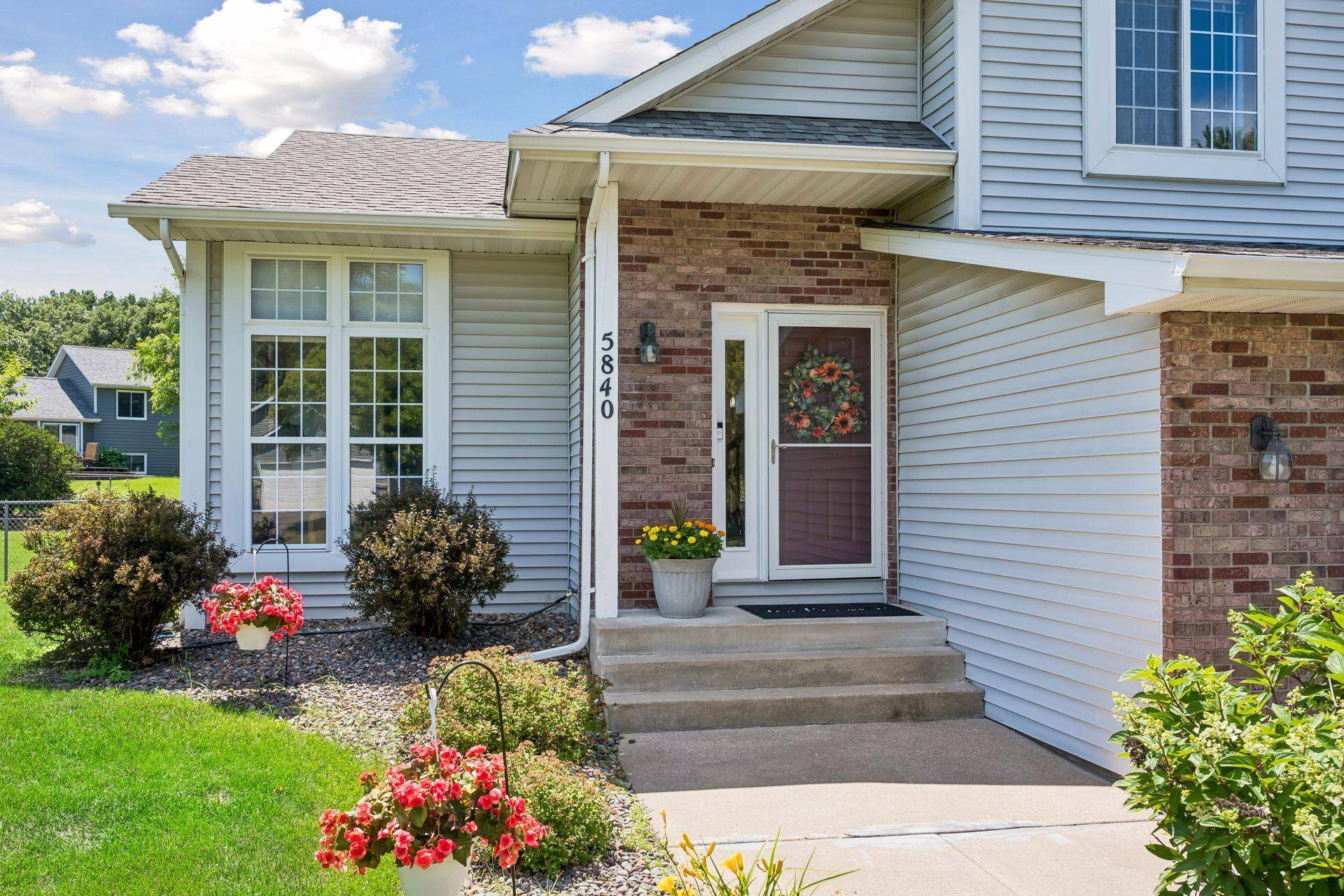 5840 142nd AVE NW, Anoka, MN 55303