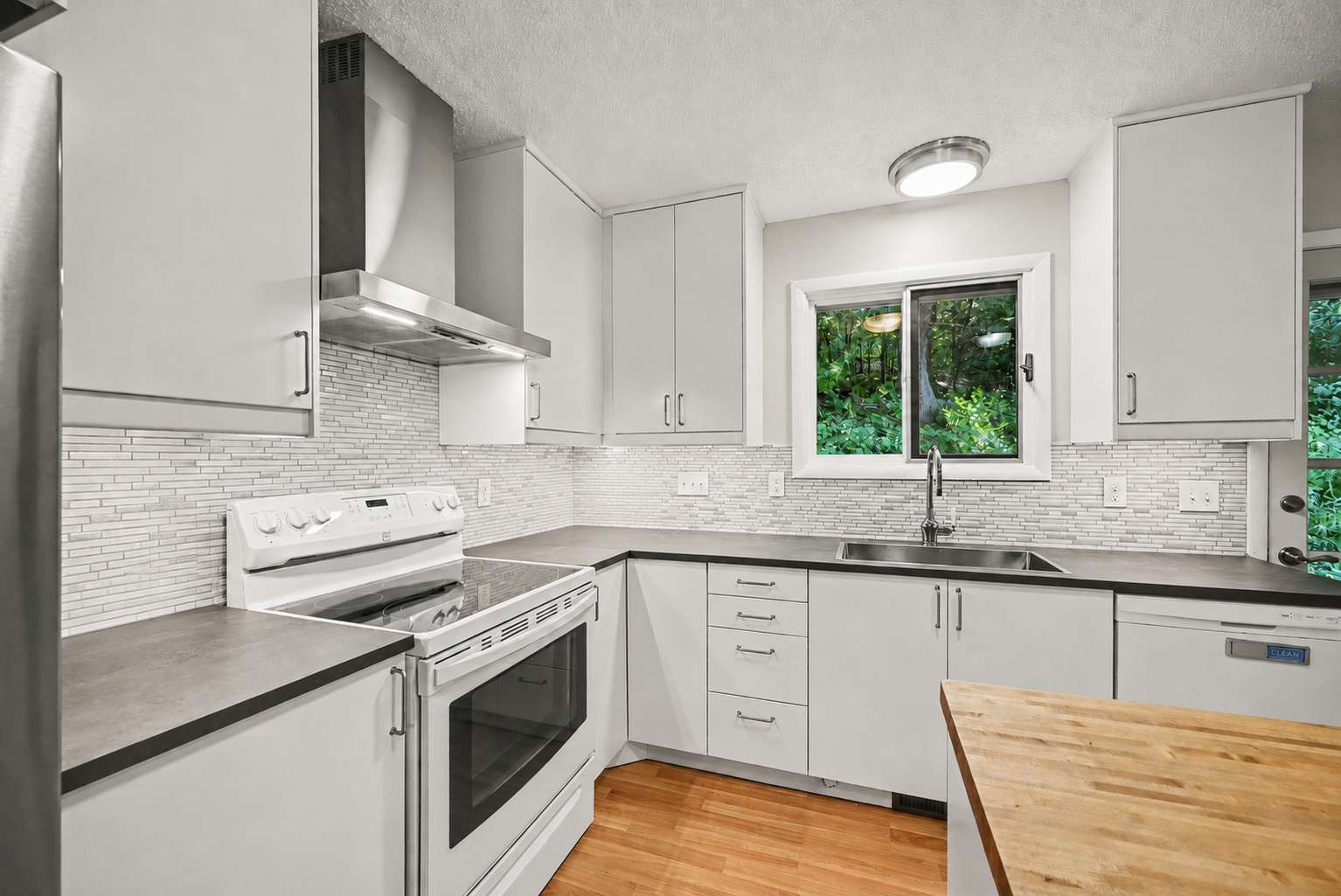 1644 Kilmer AVE, Saint Louis Park, MN 55426