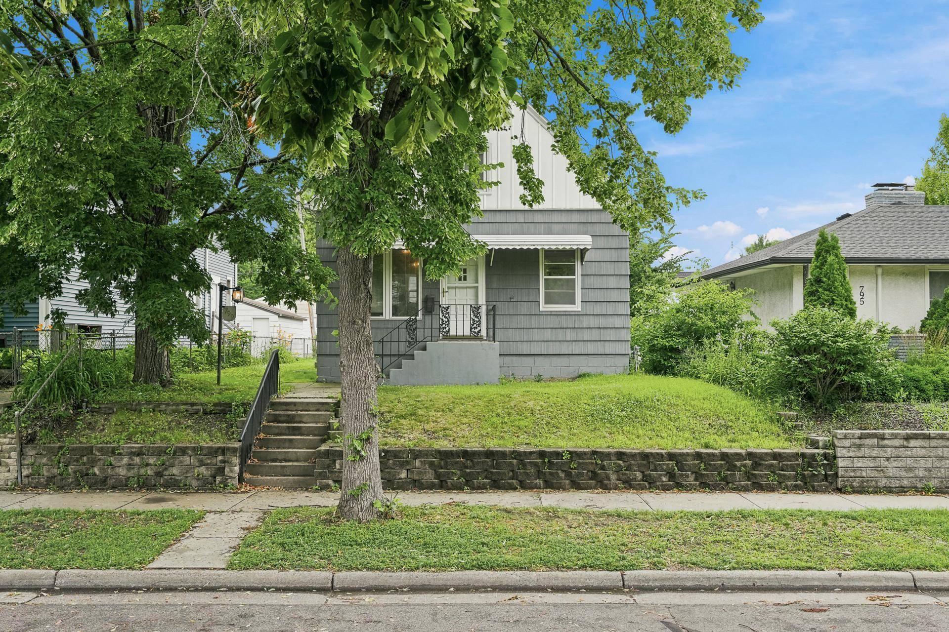 799 Watson AVE, Saint Paul, MN 55102
