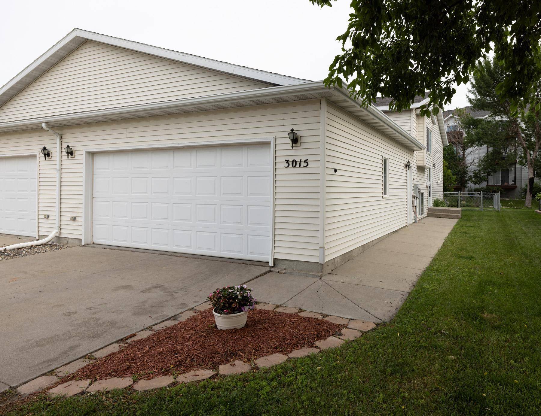 3015 Dakota Park CIR S, Fargo, ND 58104
