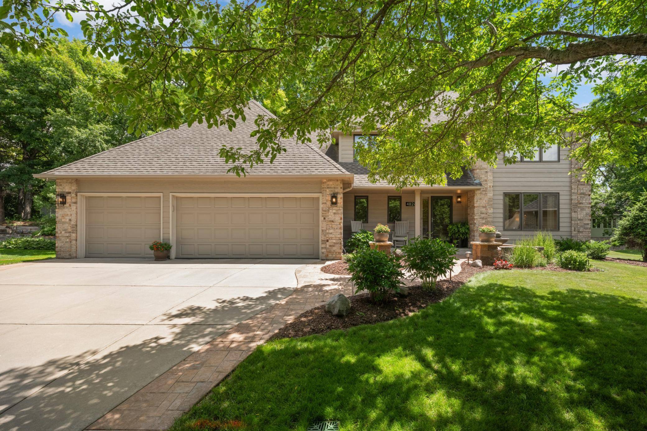 4824 Whispering CT, Eagan, MN 55122