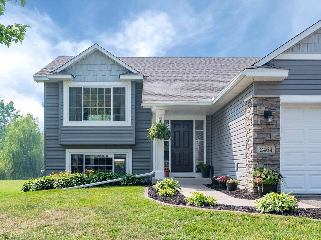 2464 River Bend TRL, Mayer, MN 55360