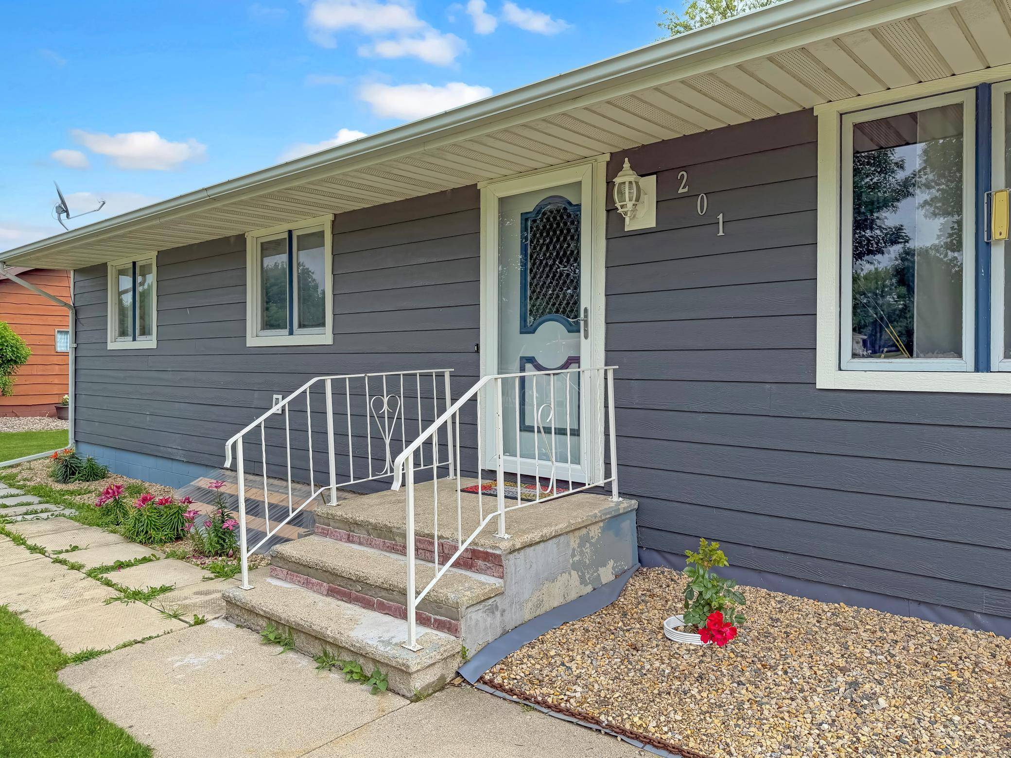 201 Main AVE, Chandler, MN 56122