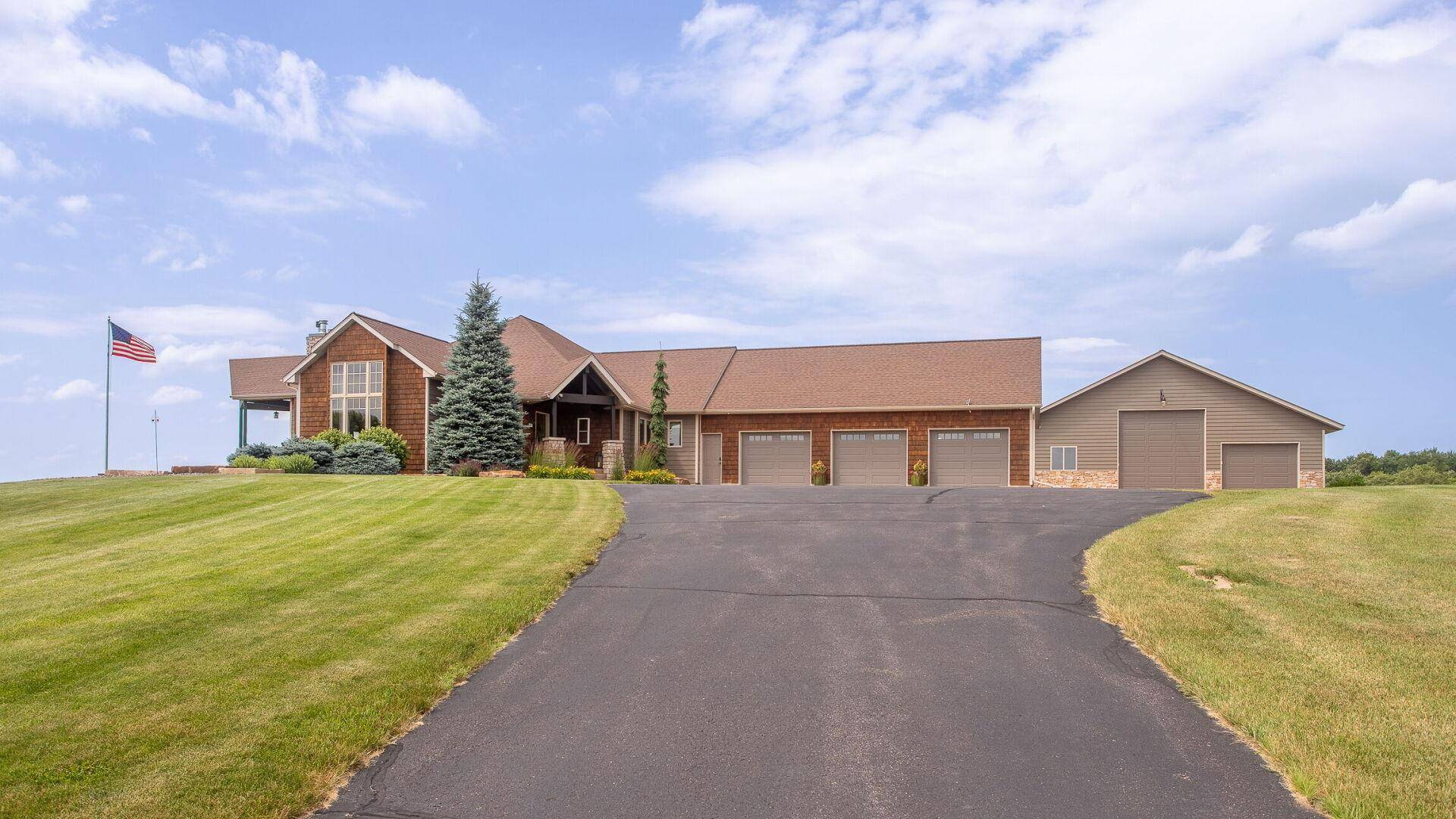 7726 County Rd N, Chippewa Falls, WI 54729