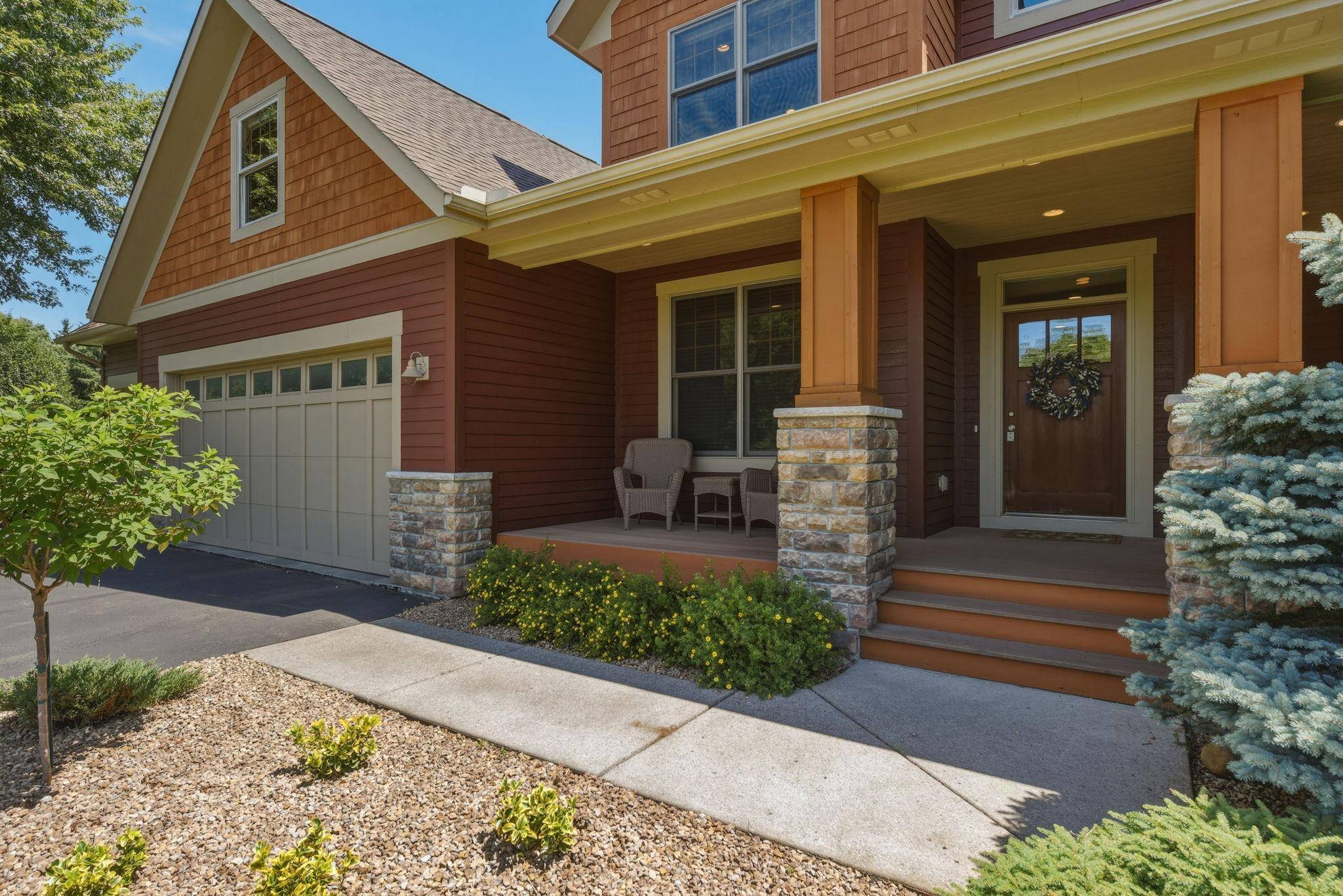 365 English Court DR, Hudson, WI 54016