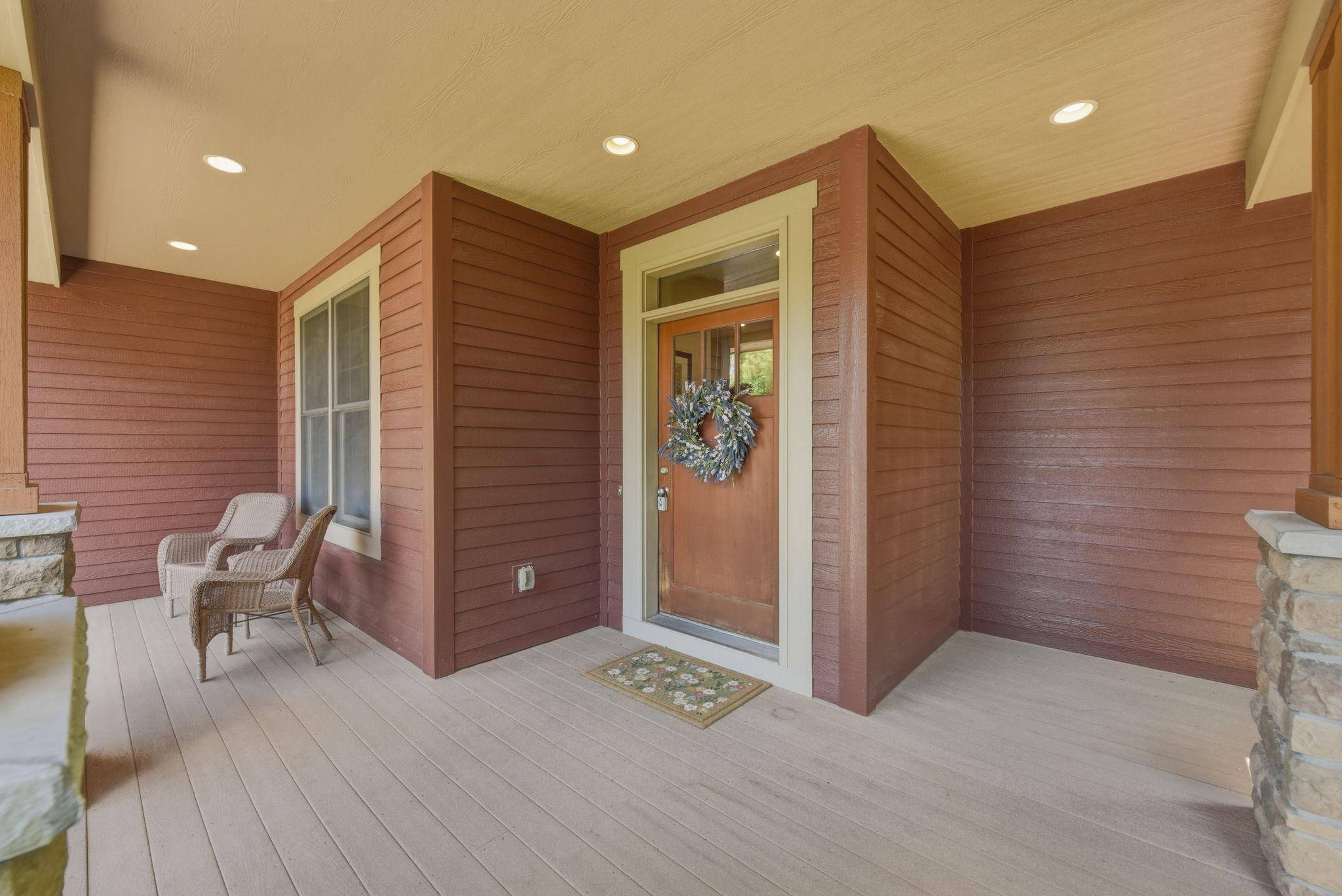 365 English Court DR, Hudson, WI 54016