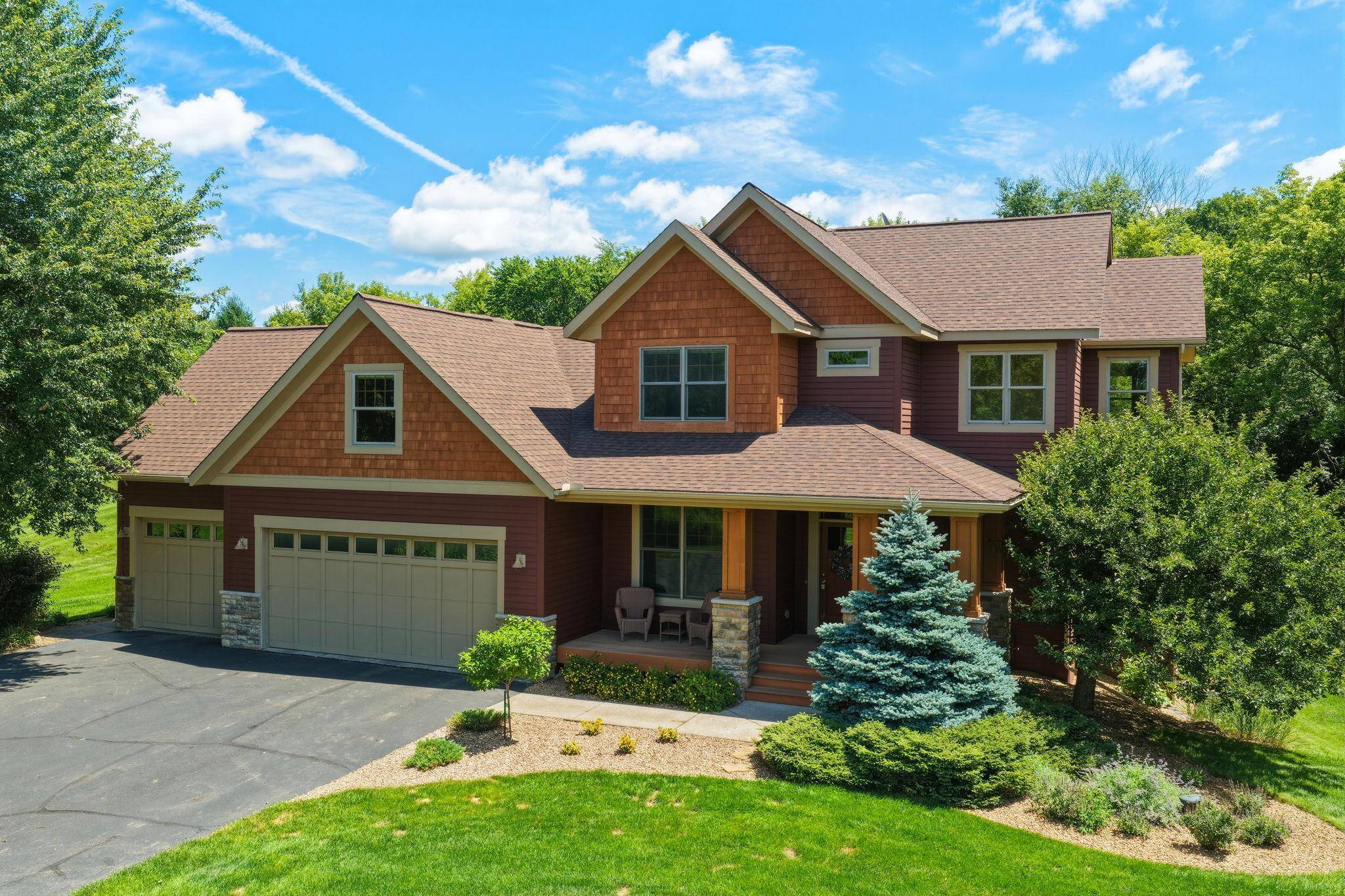 365 English Court DR, Hudson, WI 54016