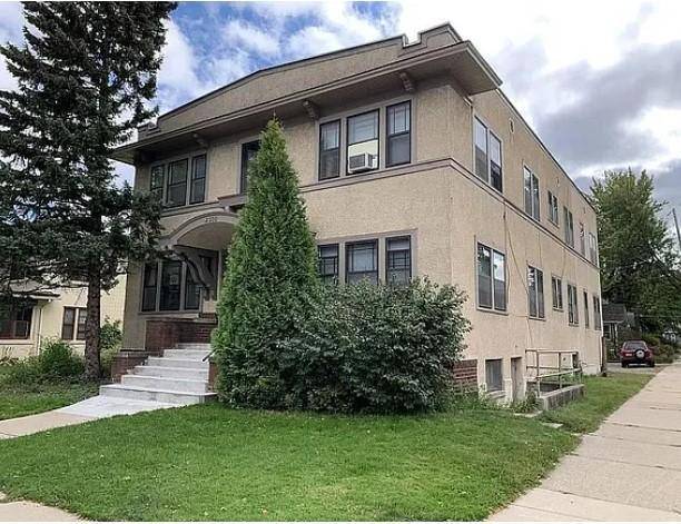 2500 Como AVE SE, Minneapolis, MN 55414