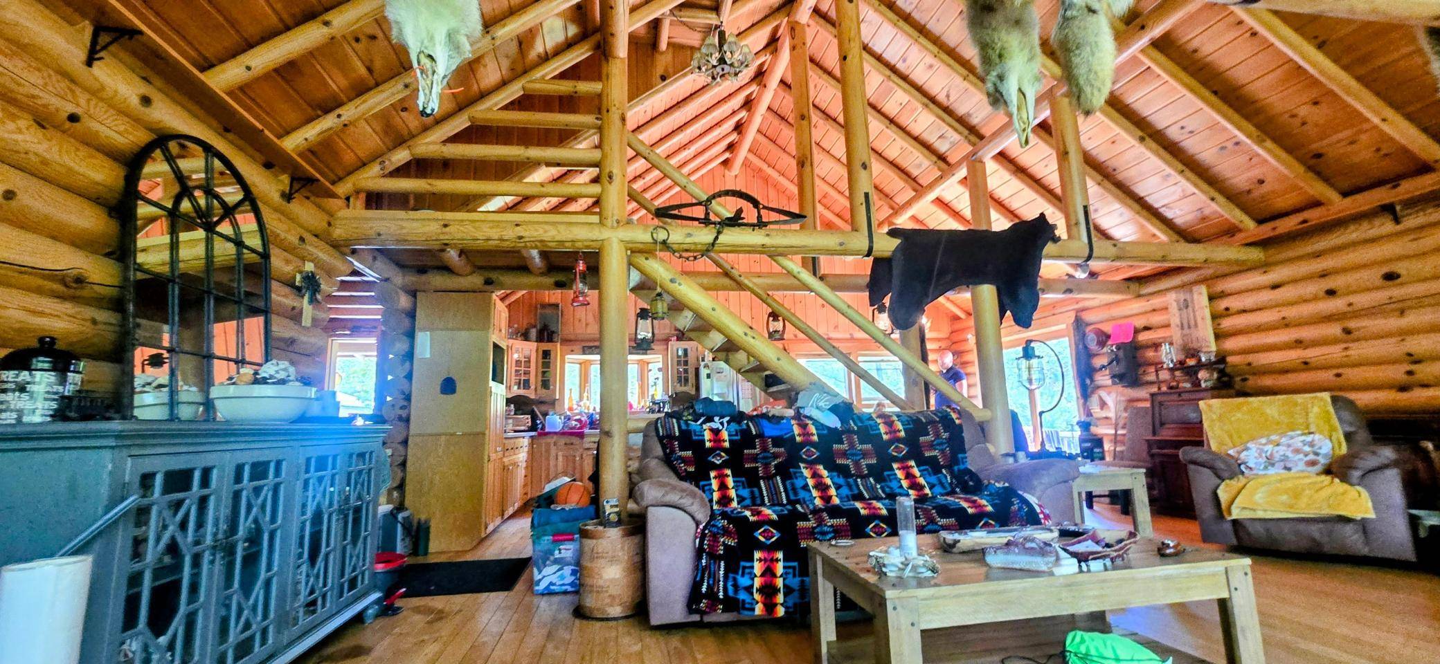 2846 Hawthorn DR NW, Baudette, MN 56623