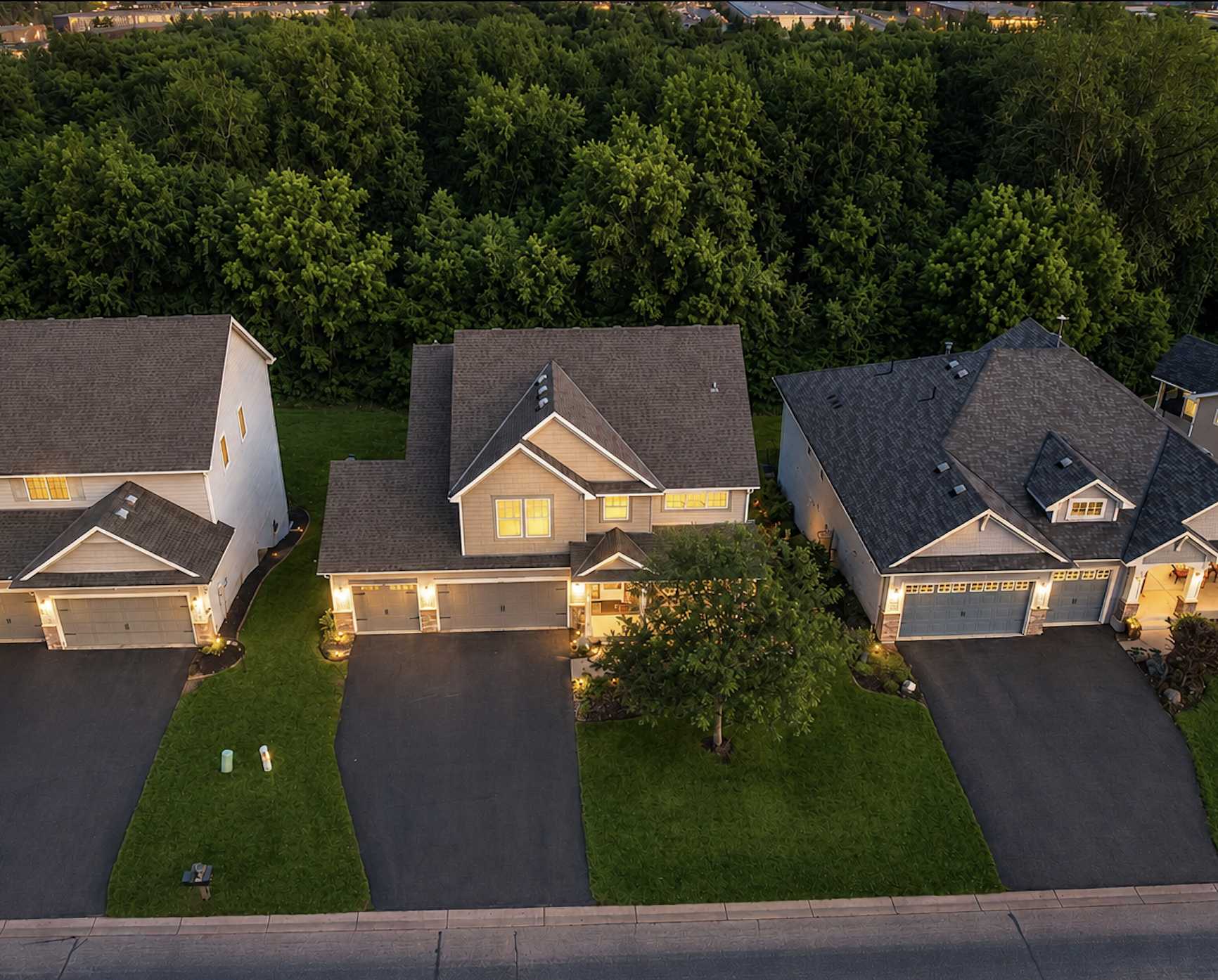 8302 W 132nd ST, Savage, MN 55378