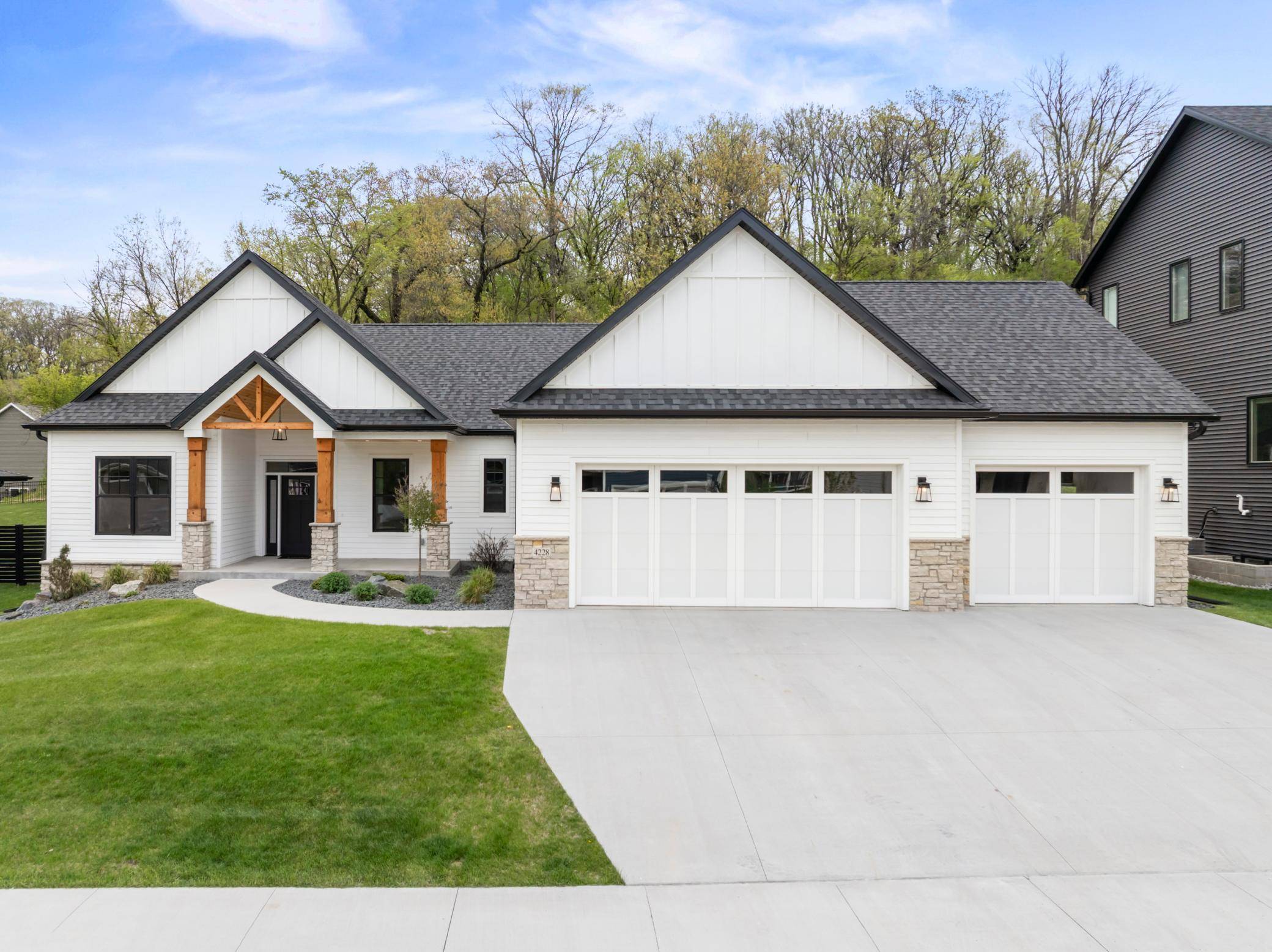4228 Cassidy Ridge DR NE, Rochester, MN 55906