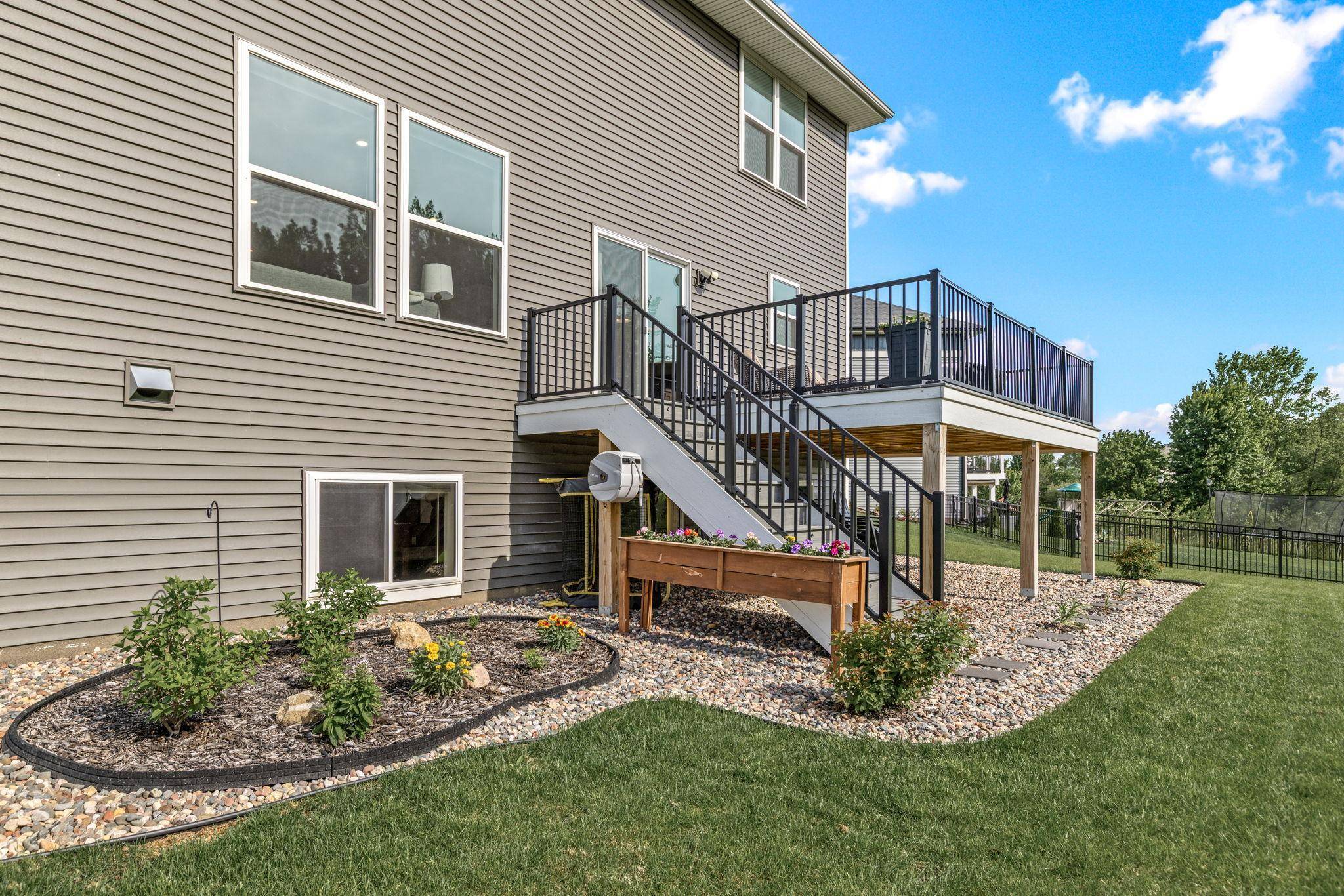 20490 Ginger CT, Lakeville, MN 55044