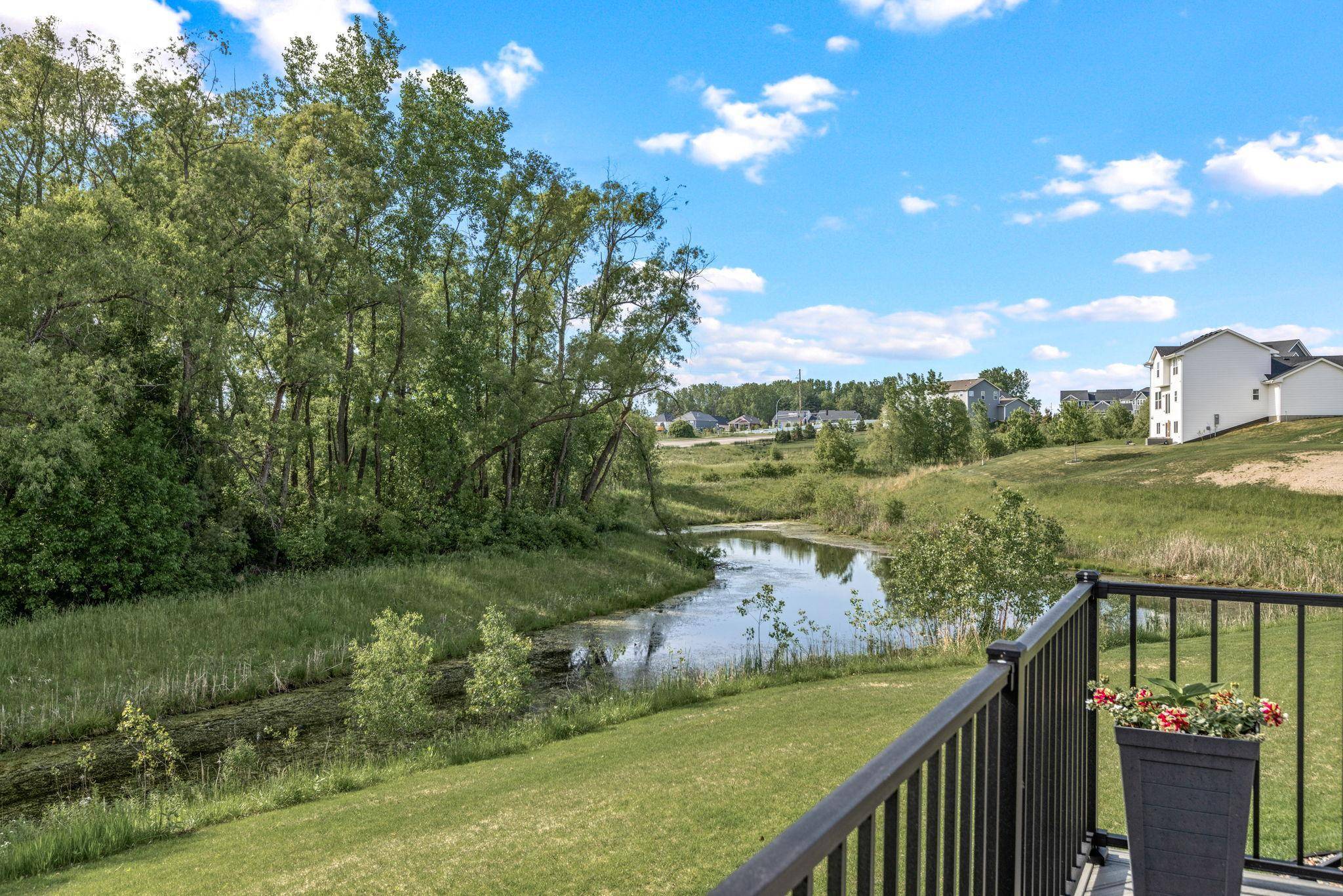 20490 Ginger CT, Lakeville, MN 55044