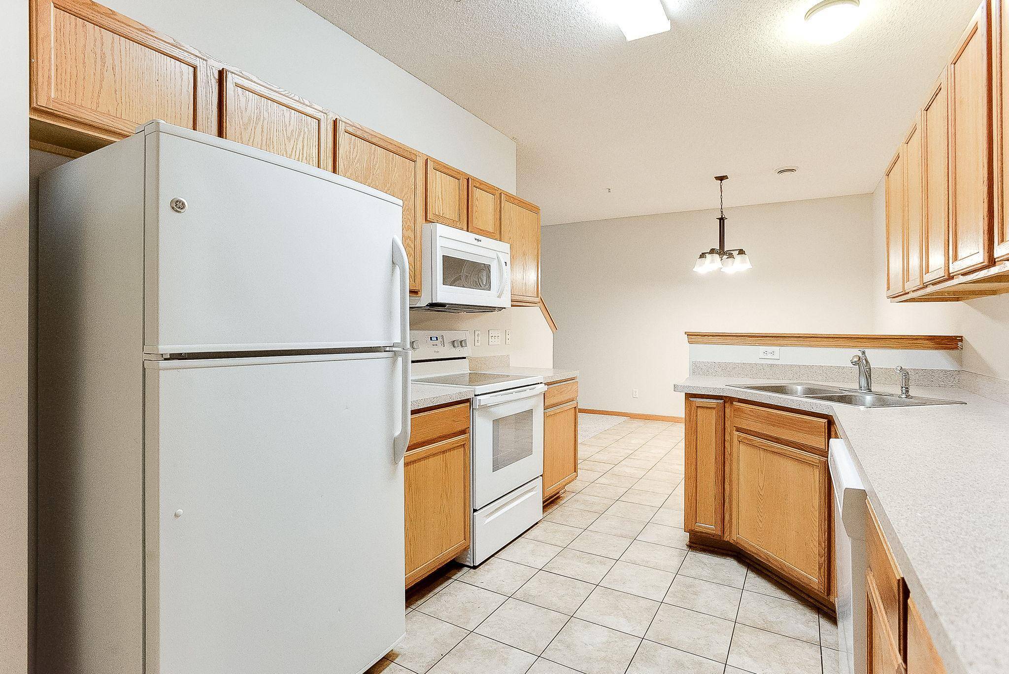 5040 Holly LN N #3, Plymouth, MN 55446