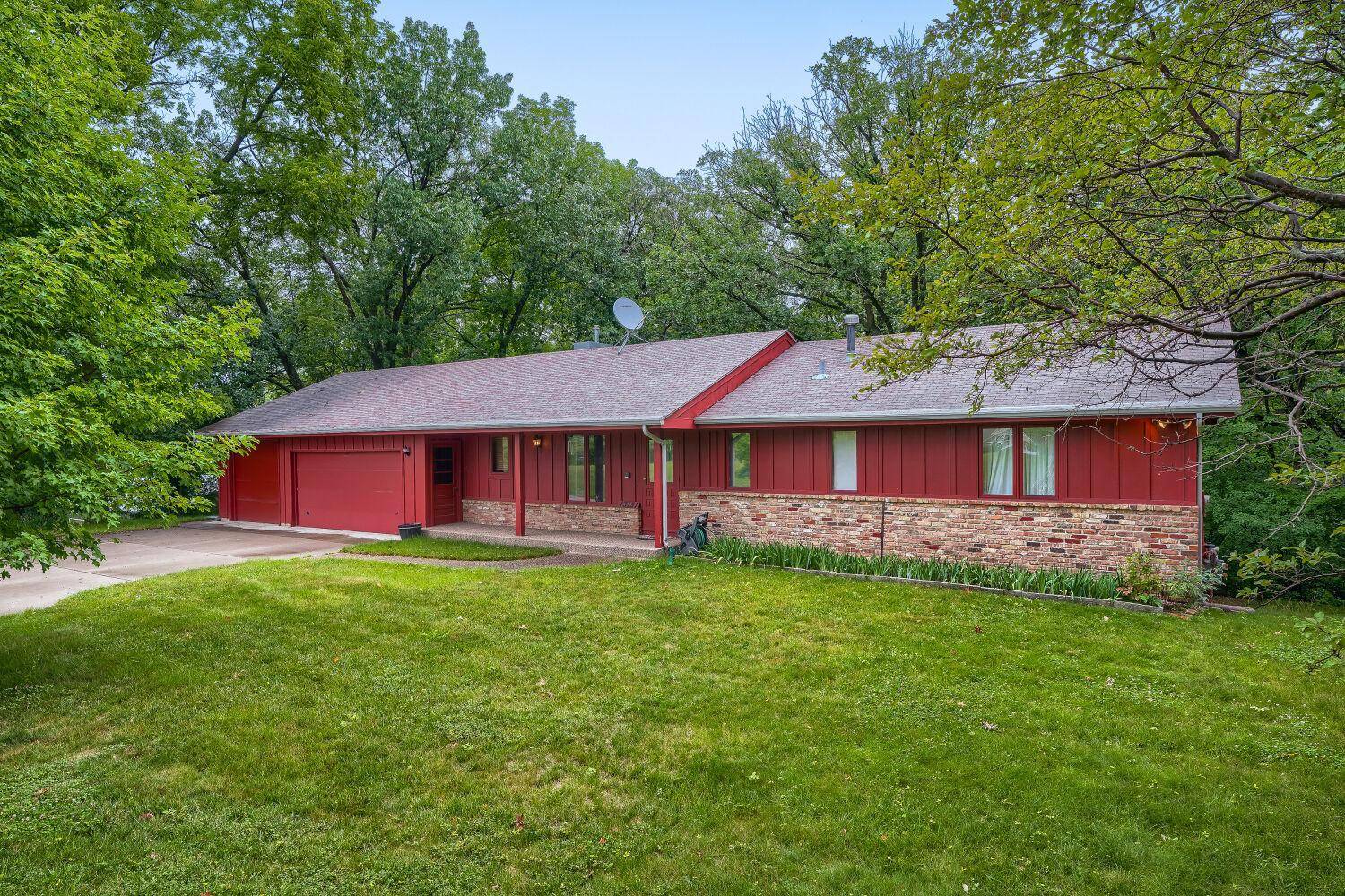 13151 Highway 13 S, Savage, MN 55378