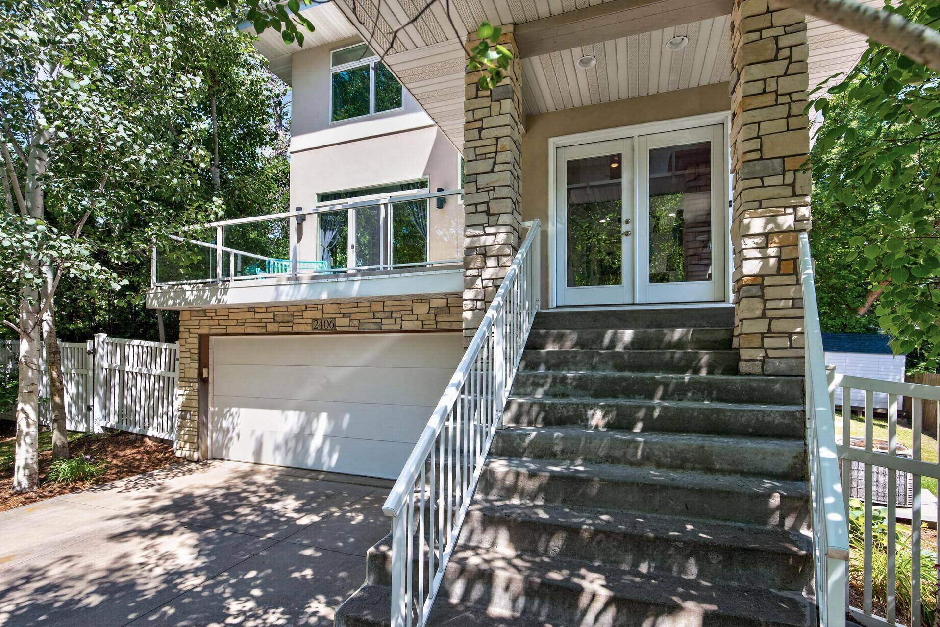 2406 Black Lake RD, Spring Park, MN 55384