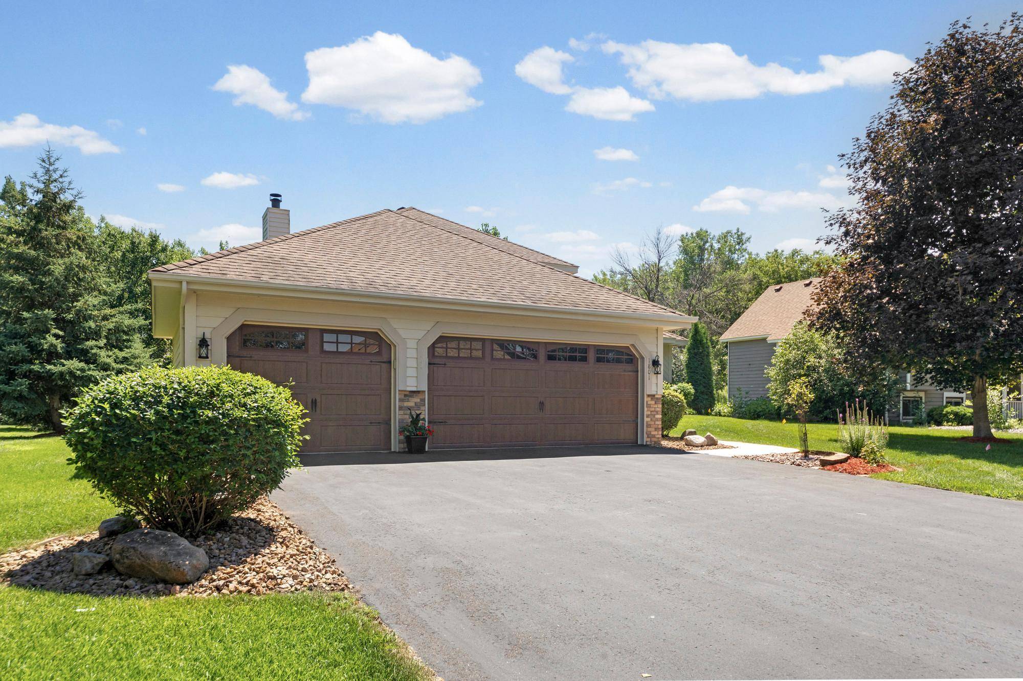 1801 87th TRL N, Brooklyn Park, MN 55443