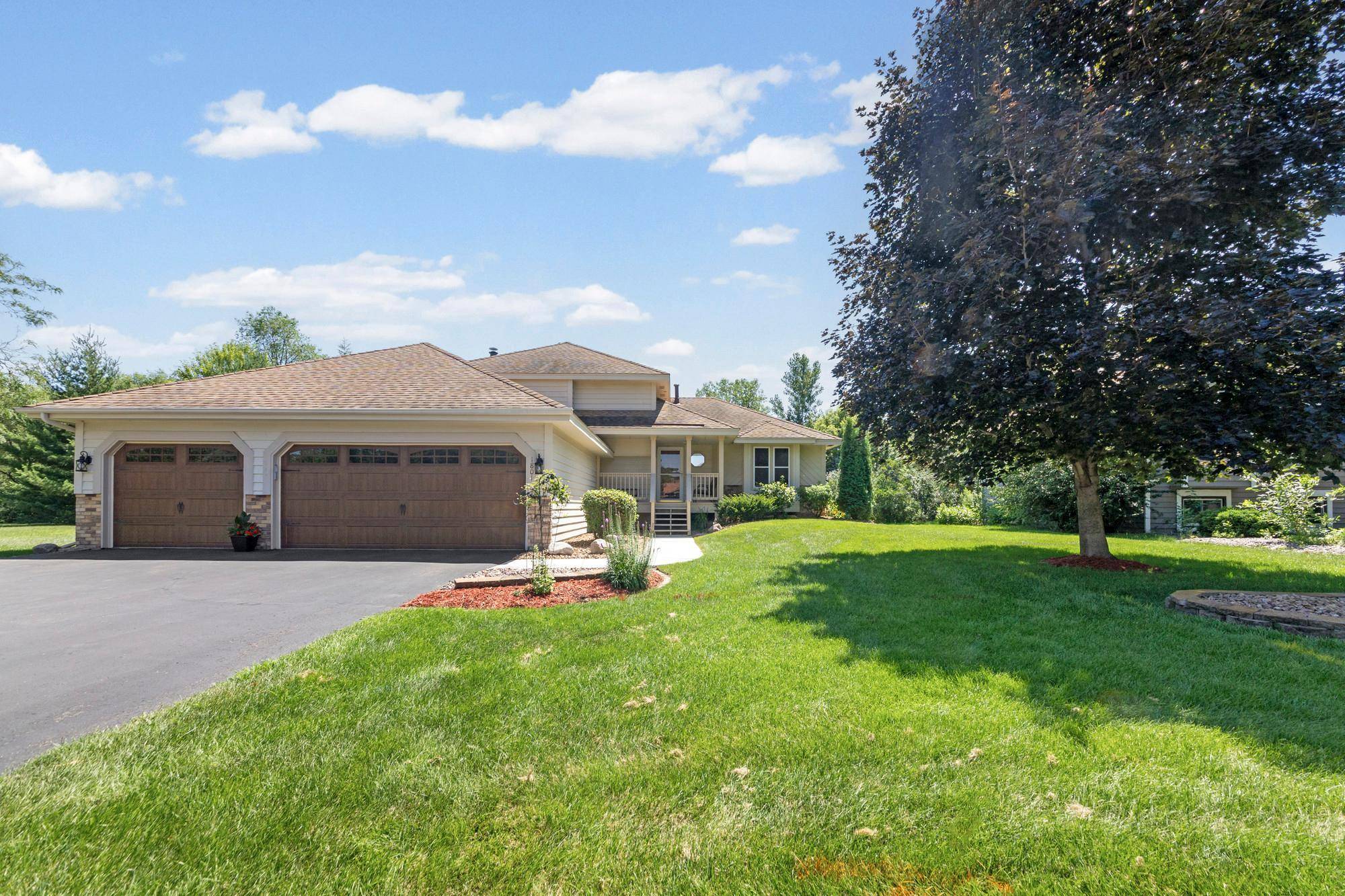 1801 87th TRL N, Brooklyn Park, MN 55443