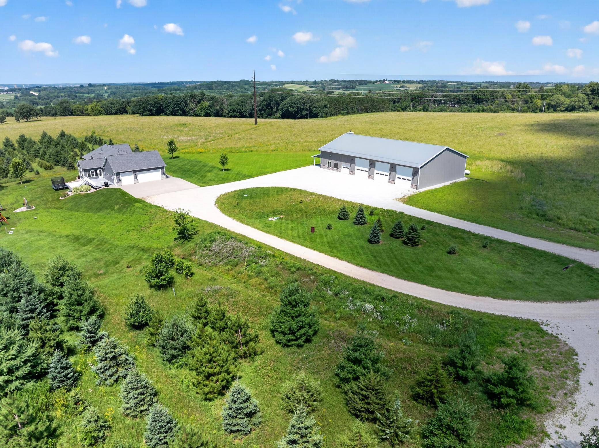 5490 College View RD E, Rochester, MN 55904