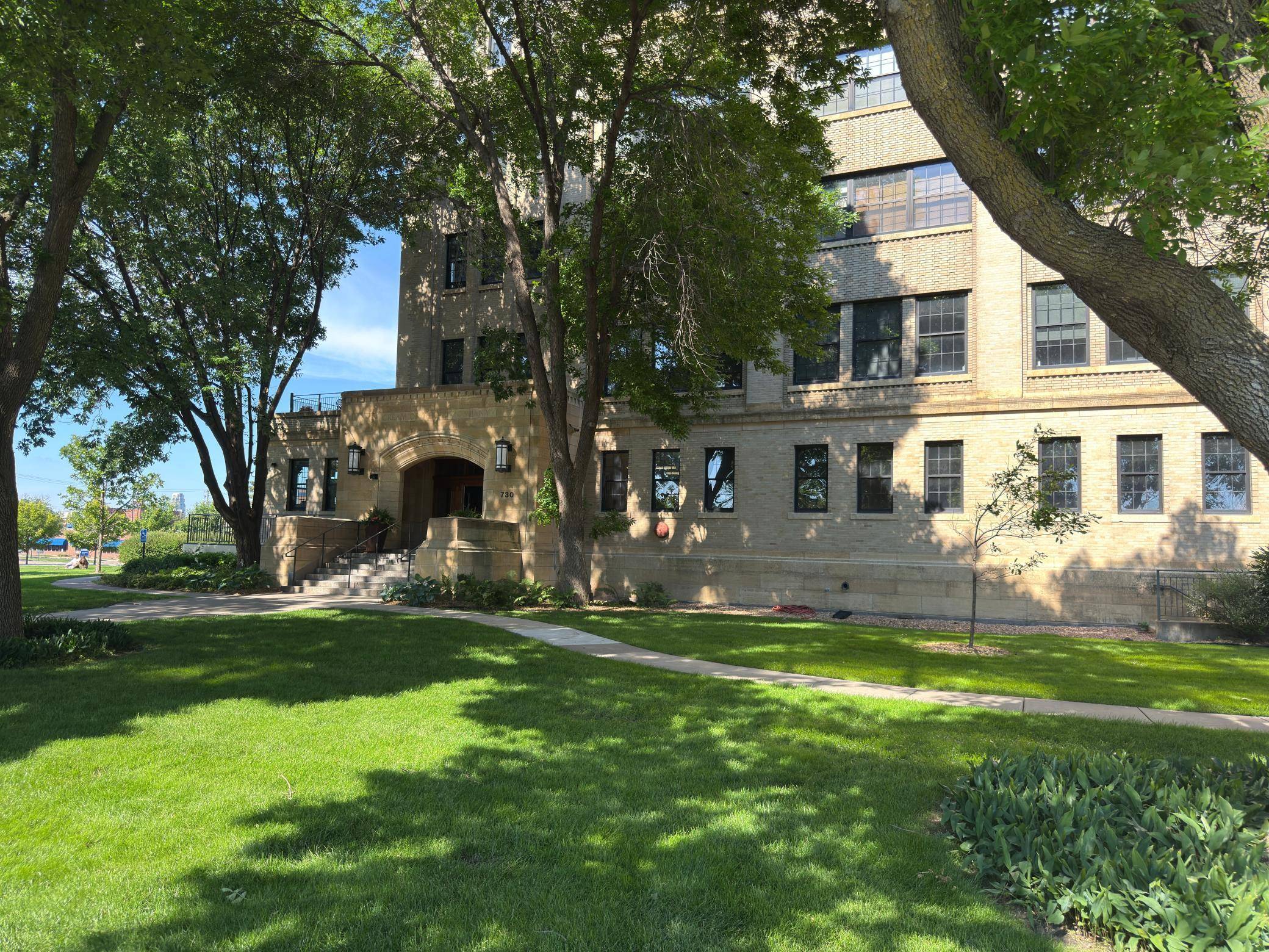 730 Stinson BLVD #407, Minneapolis, MN 55413