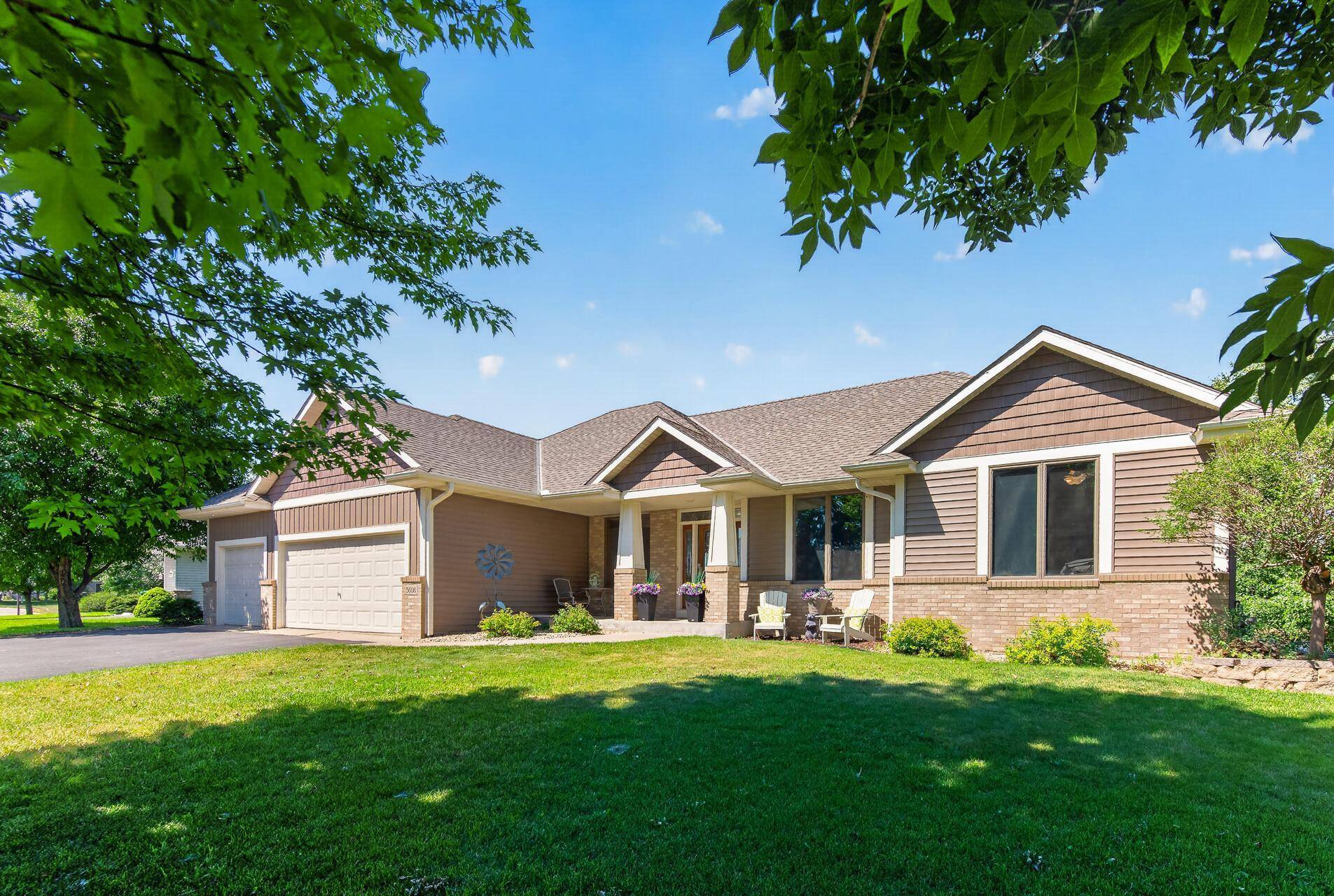 5608 105th AVE N, Brooklyn Park, MN 55443
