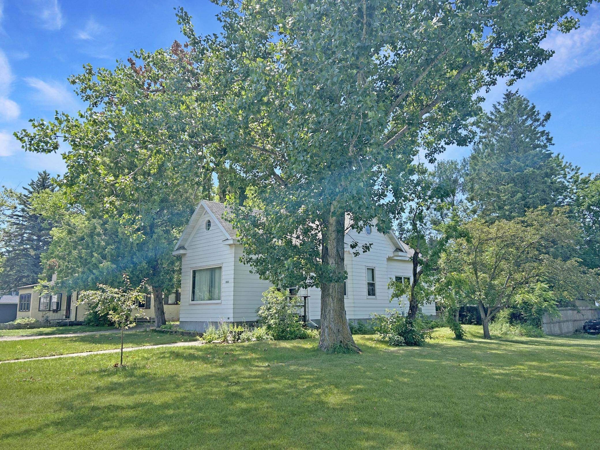 1213 Jefferson ST S, Wadena, MN 56482
