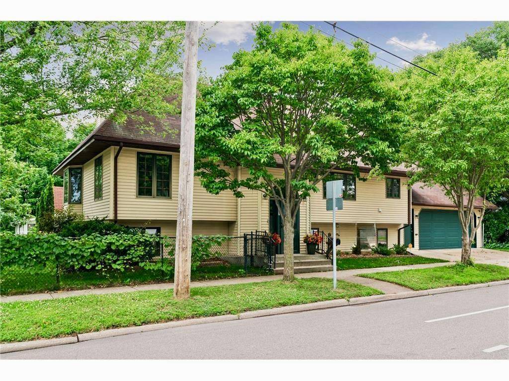707 Hamline AVE S, Saint Paul, MN 55116