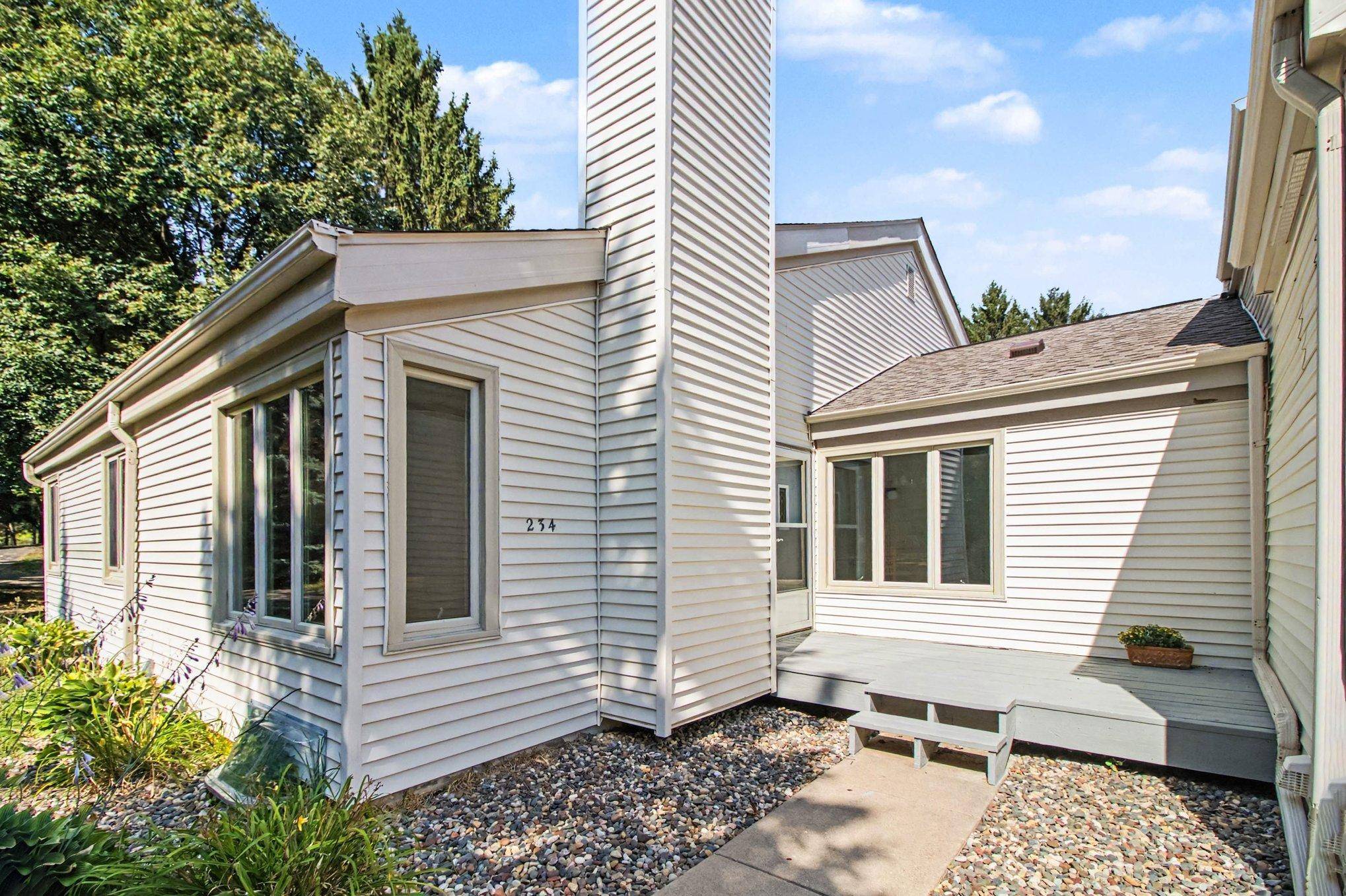 234 Cambria CT, Woodbury, MN 55125