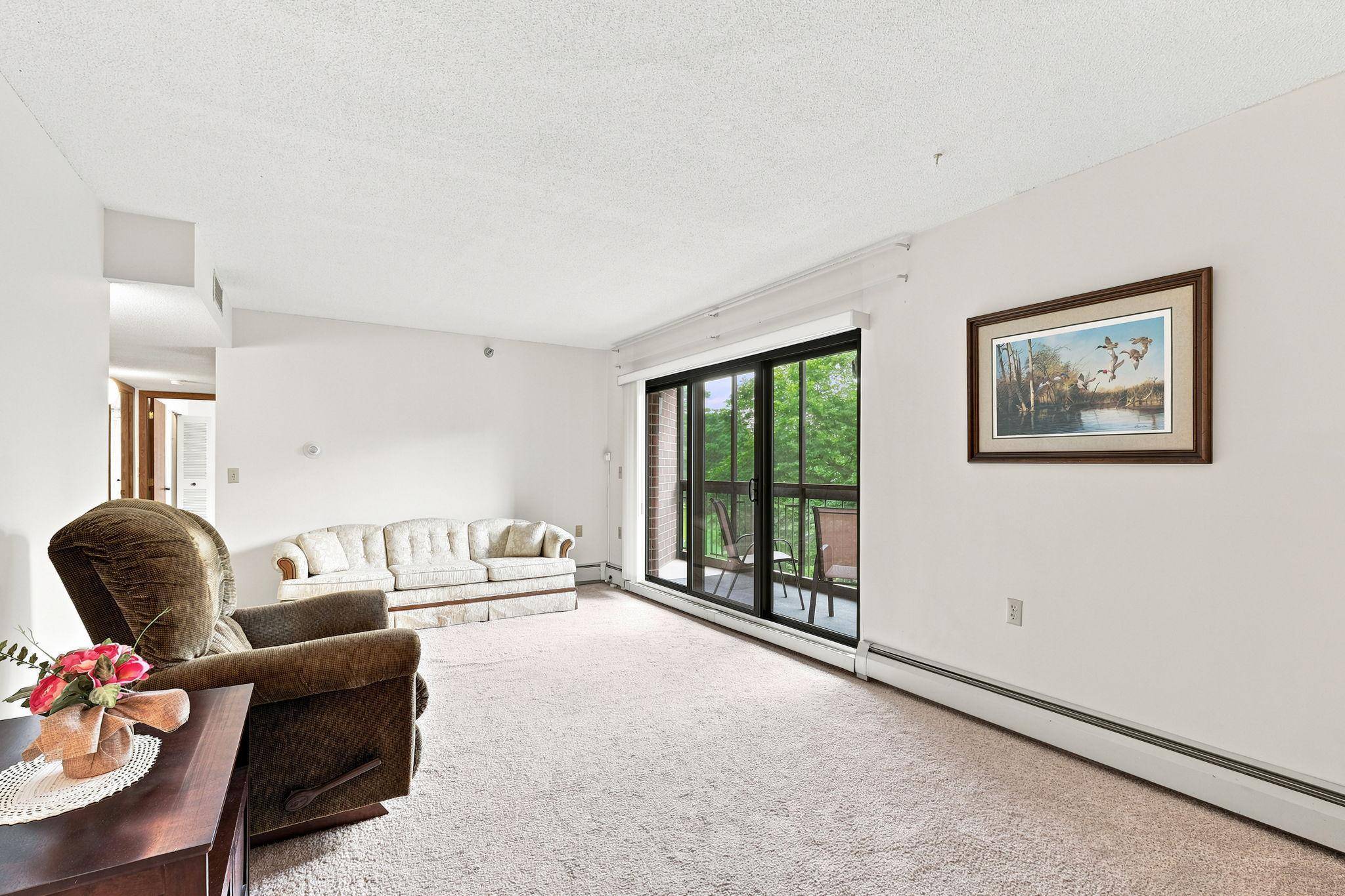 6615 Lake Shore DR S #405, Richfield, MN 55423