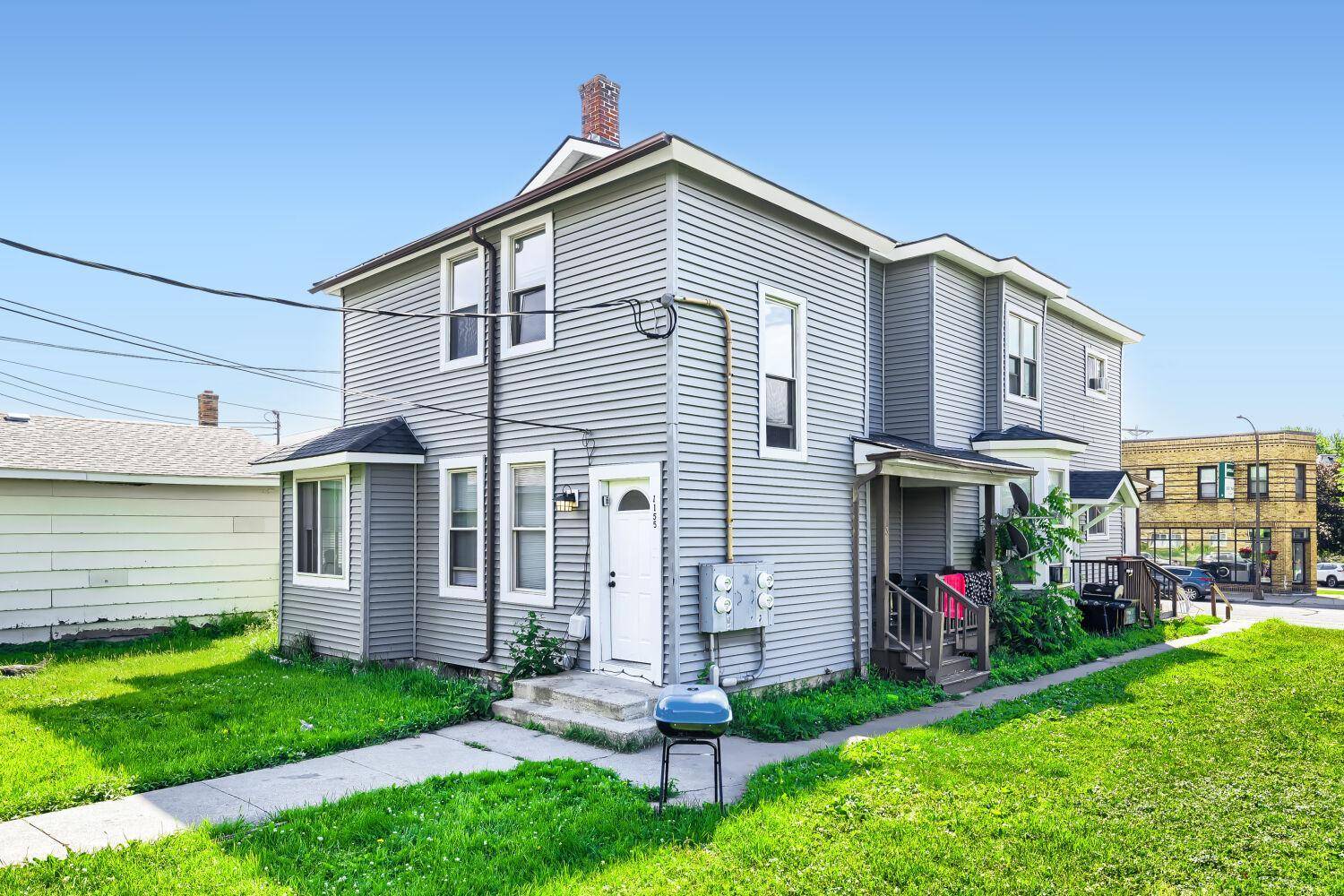 1155 7th ST W, Saint Paul, MN 55102