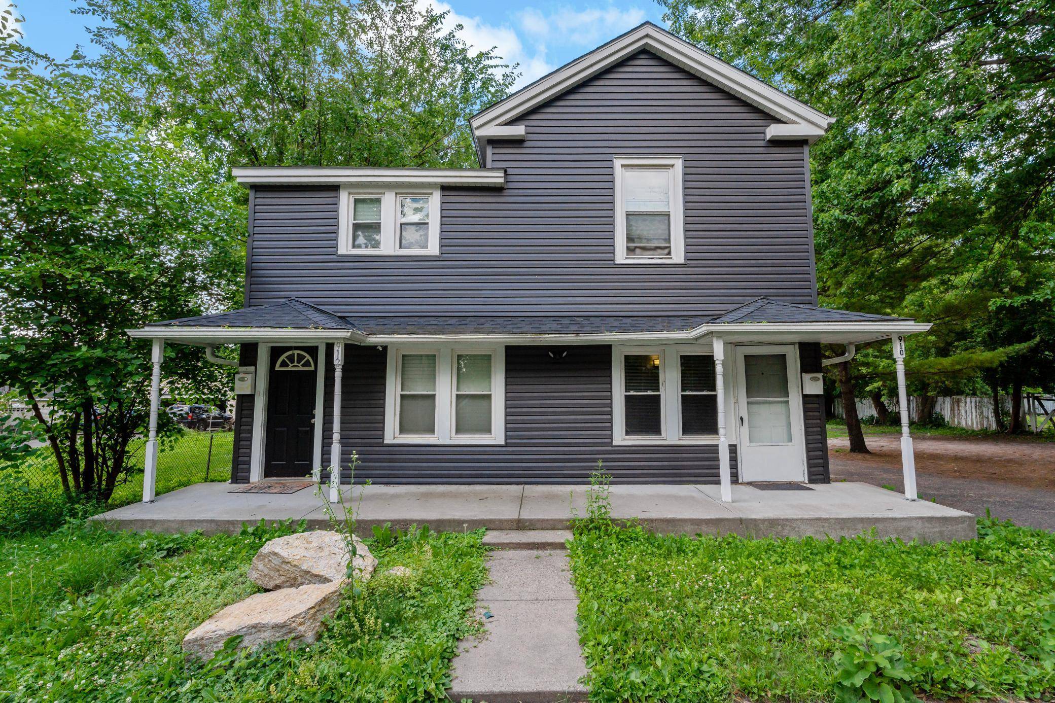 910 Wilson AVE, Saint Paul, MN 55106