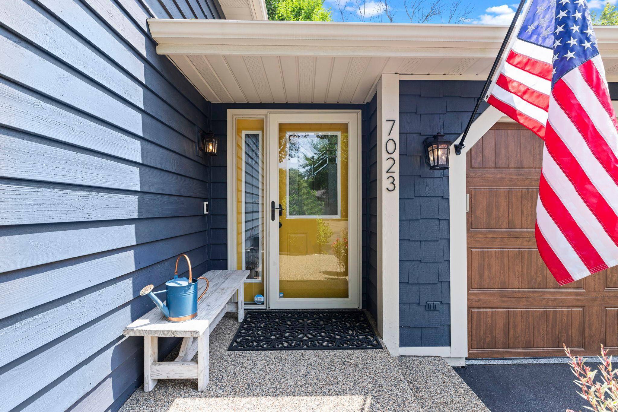 7023 Park View LN, Eden Prairie, MN 55346