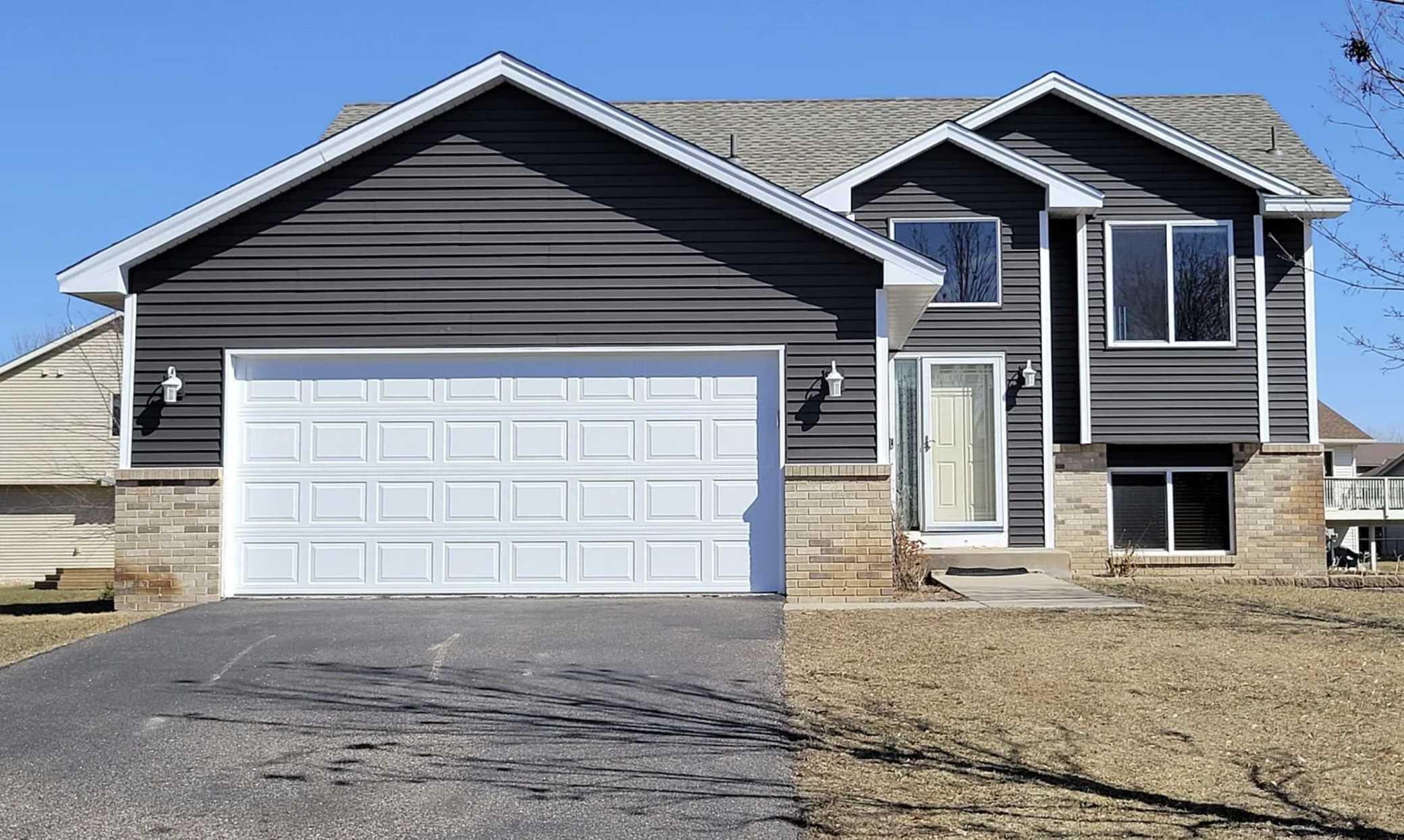 7776 Large AVE NE, Albertville, MN 55301