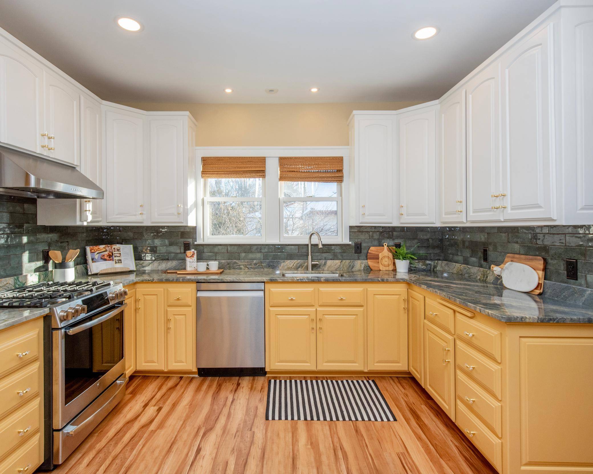 1917 Summit AVE #2, Saint Paul, MN 55105