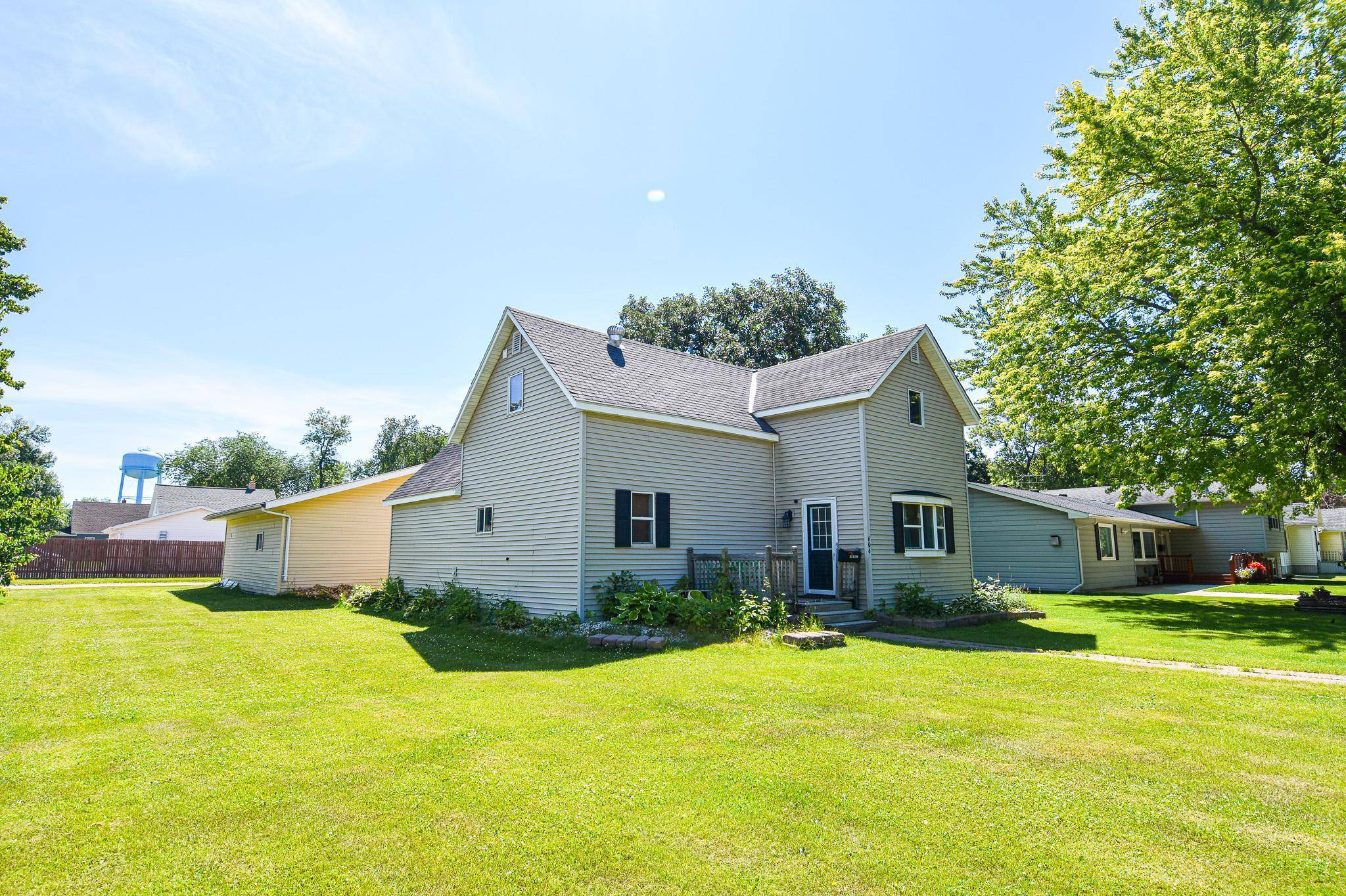606 Kendall AVE S, Thief River Falls, MN 56701