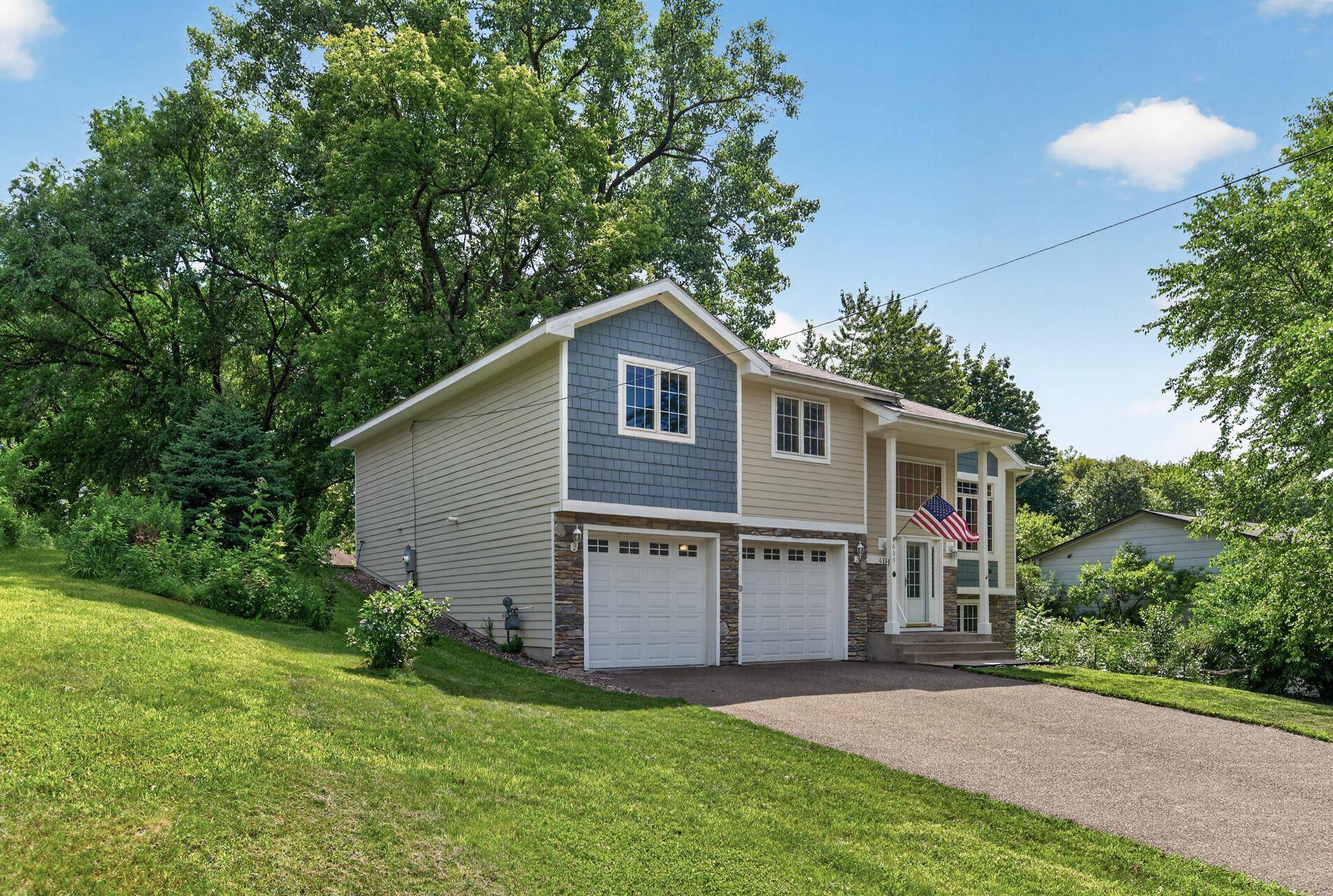 633 Burlington RD, Saint Paul, MN 55119