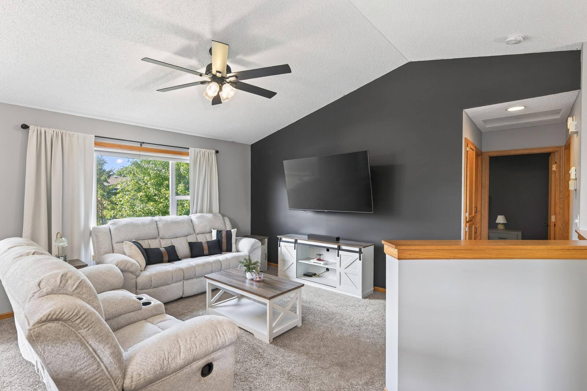 796 Park Brook RD NW, Isanti, MN 55040
