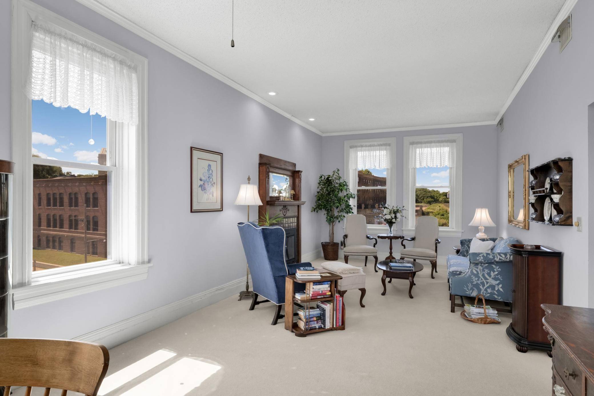 168 College AVE W #4, Saint Paul, MN 55102