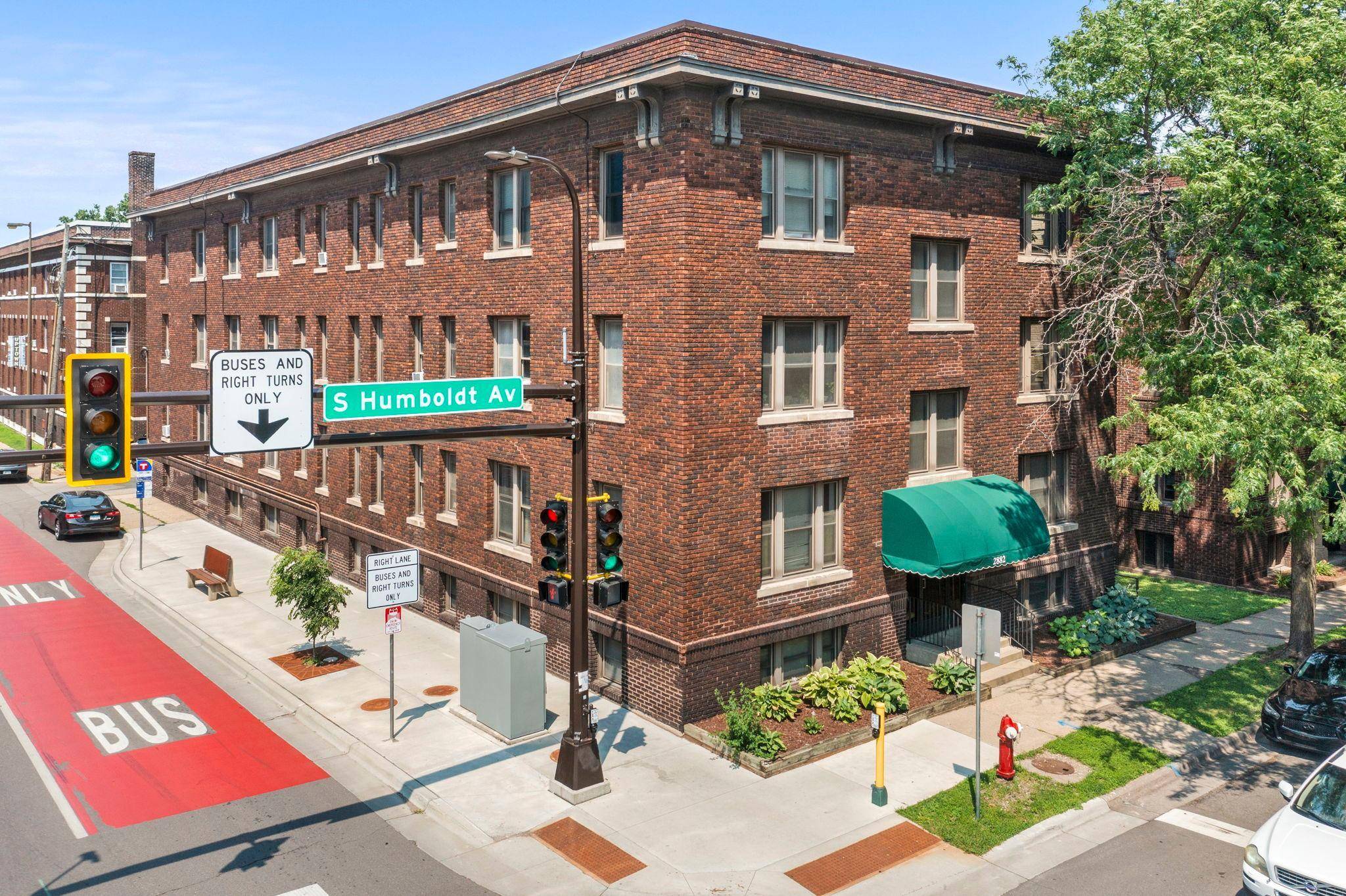 2870 & 2876 & 2882 Humboldt AVE S, Minneapolis, MN 55408