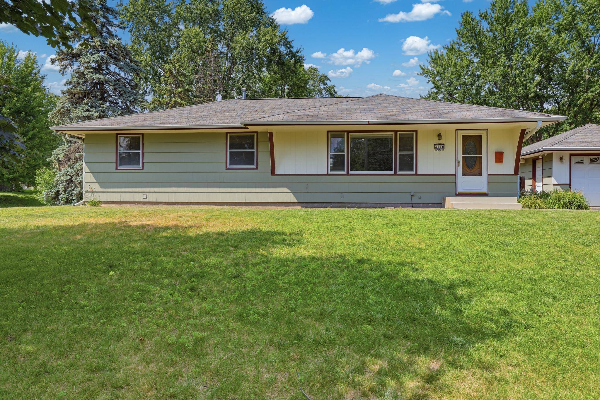 3110 W 82nd ST, Bloomington, MN 55431