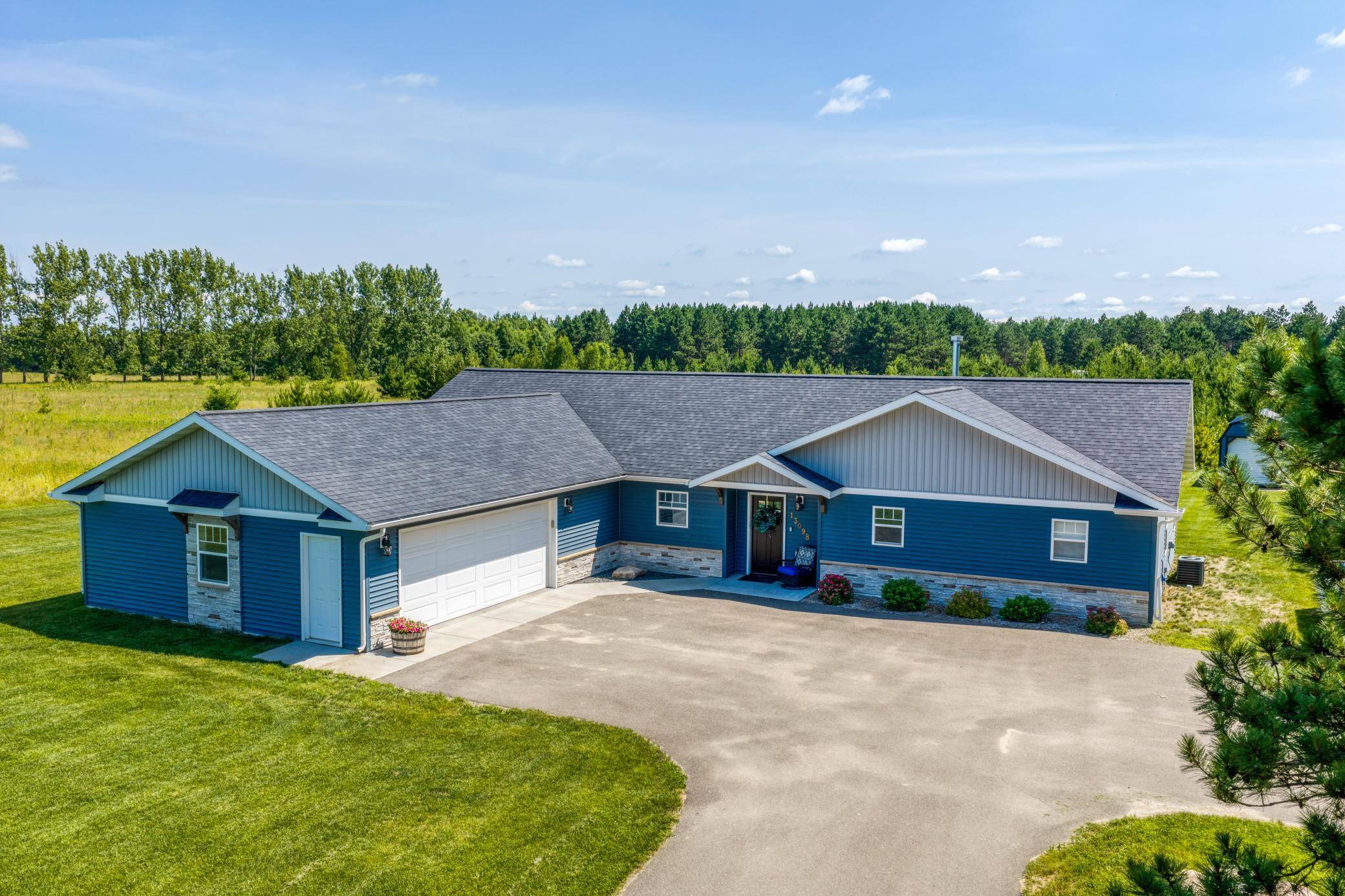 13098 Nature RD NW, Bemidji, MN 56601