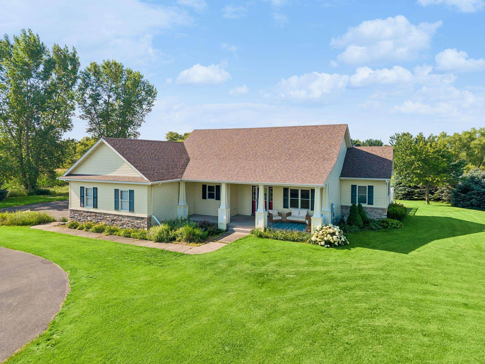 1749 110th AVE, Hammond, WI 54015