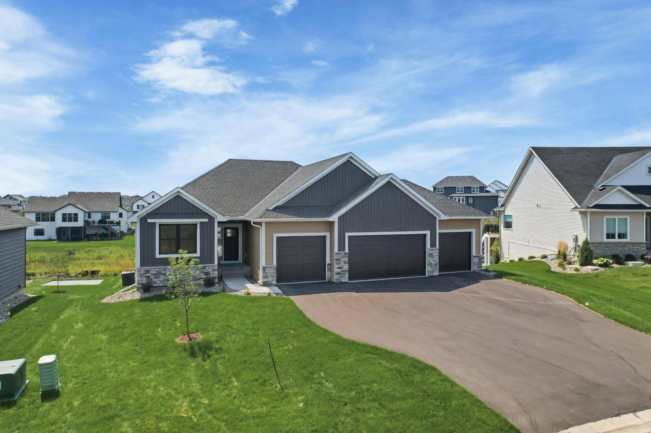 19573 Hammock AVE, Lakeville, MN 55044