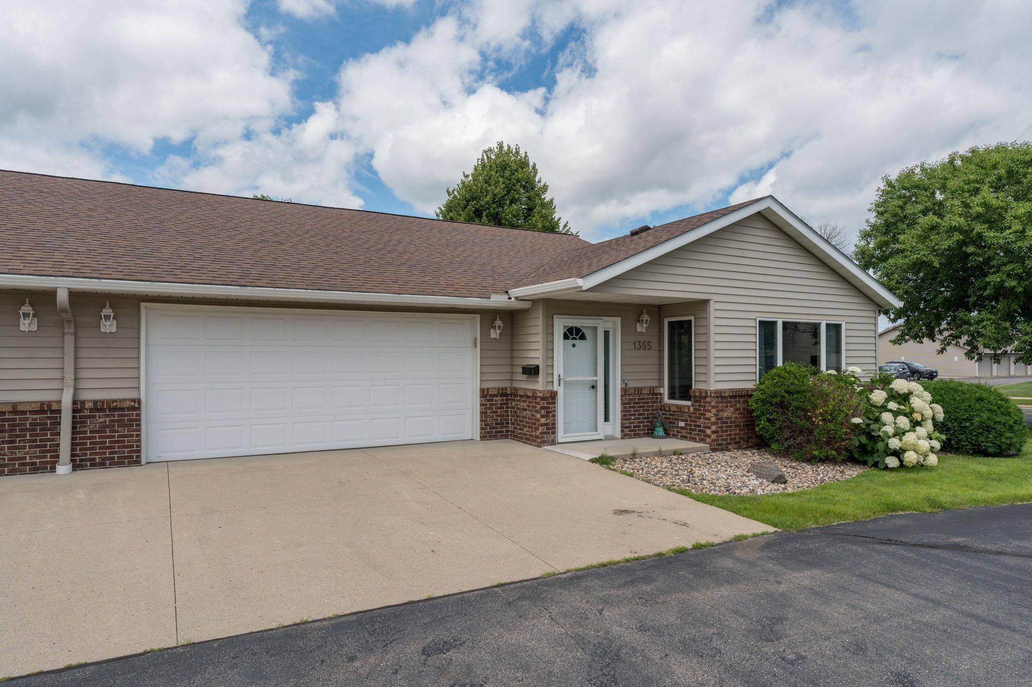 1355 Adams ST, Mankato, MN 56001