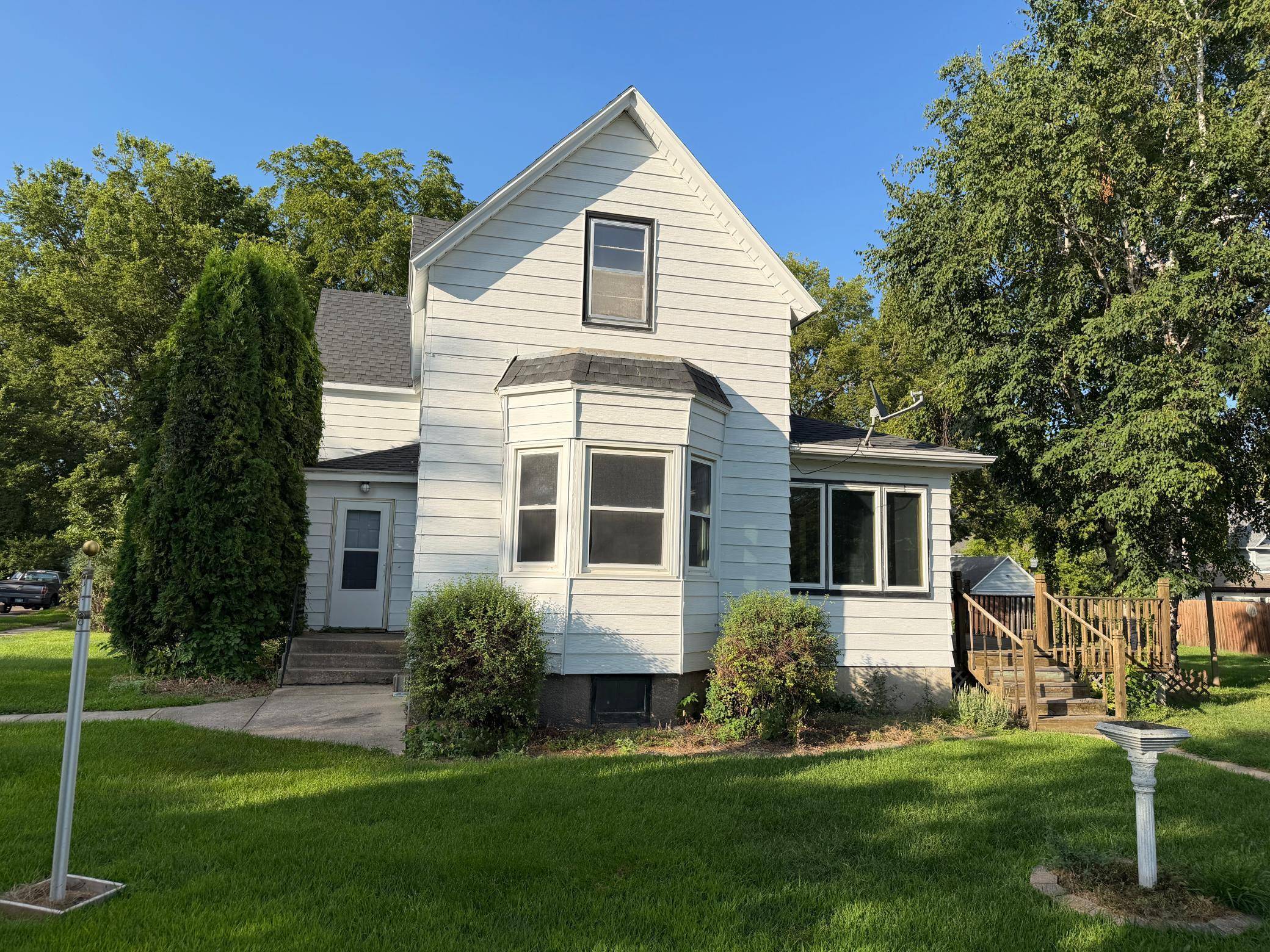 411 16th ST S, Benson, MN 56215