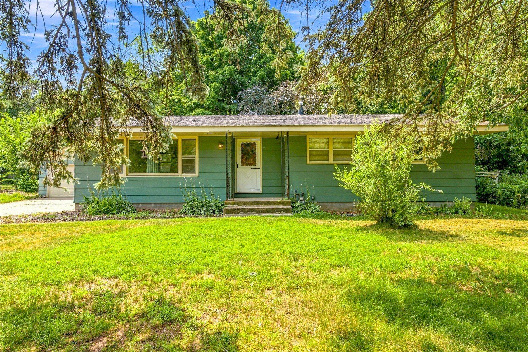 332 Wilson ST, Anoka, MN 55303