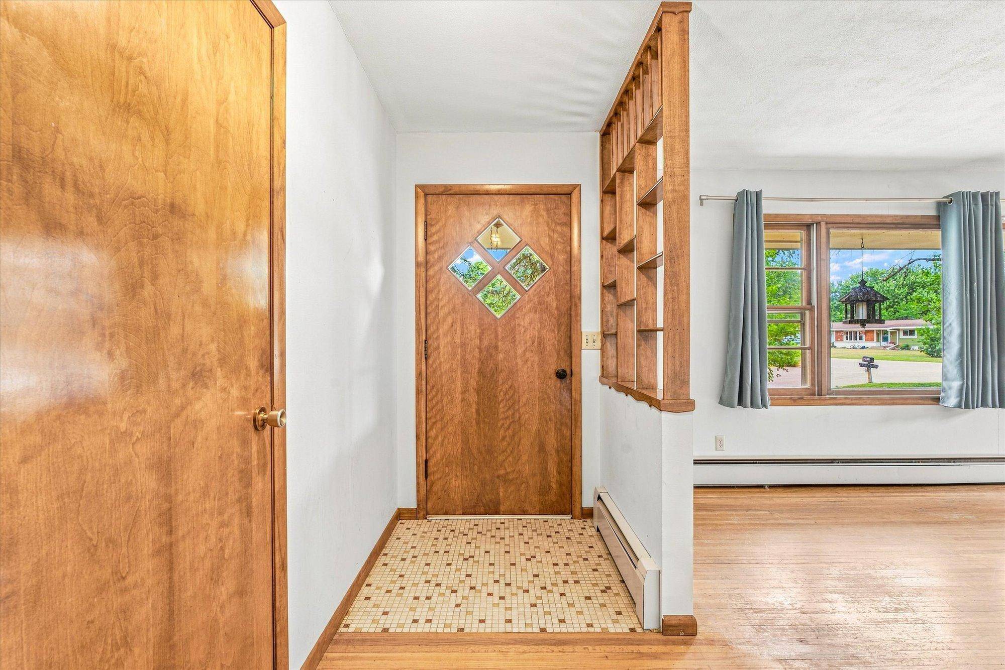 332 Wilson ST, Anoka, MN 55303