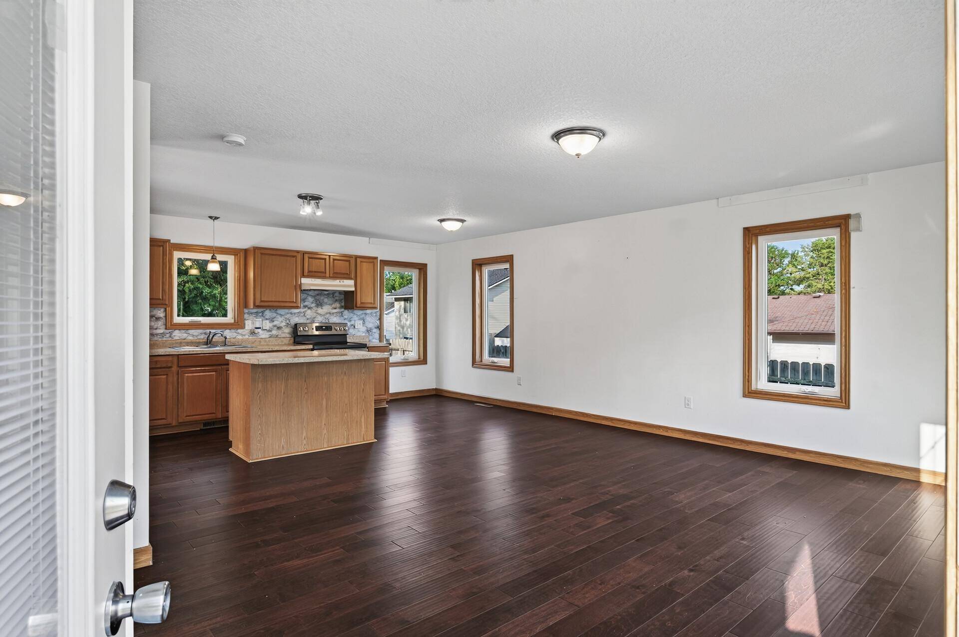 208 Clay ST, Anoka, MN 55303